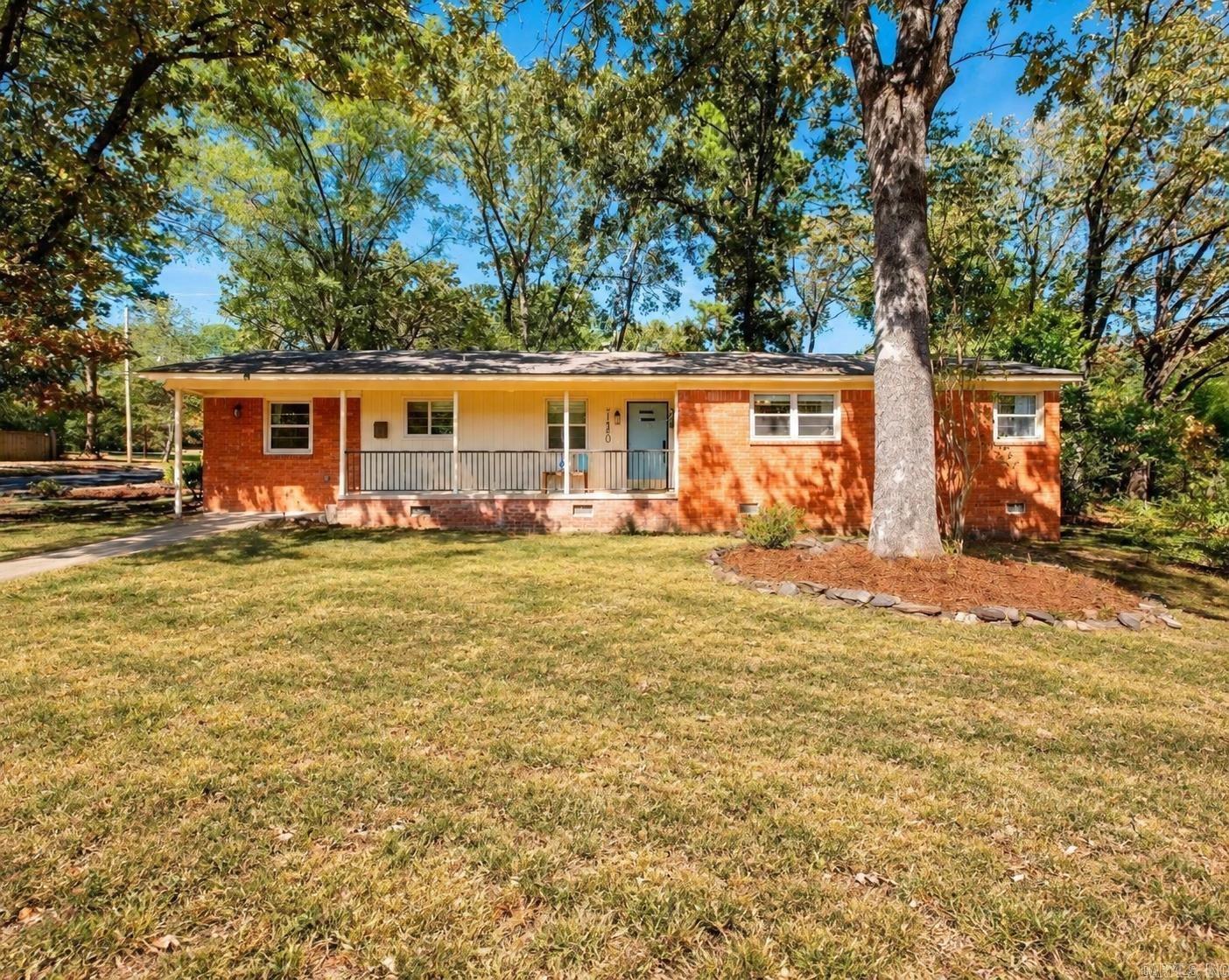 7420 Amherst Drive Property Photo 1