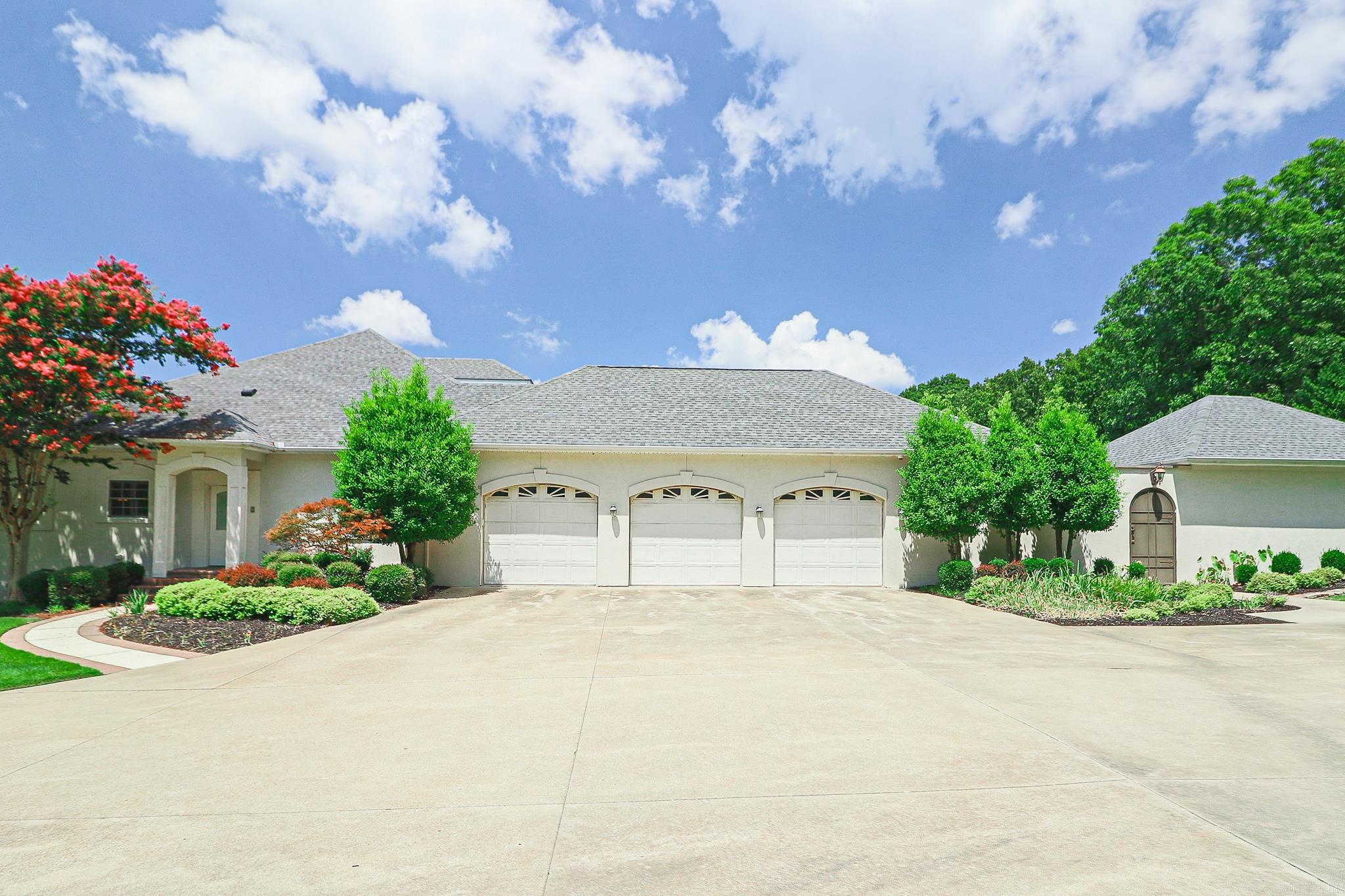 3411 Lacoste Drive Property Photo 3