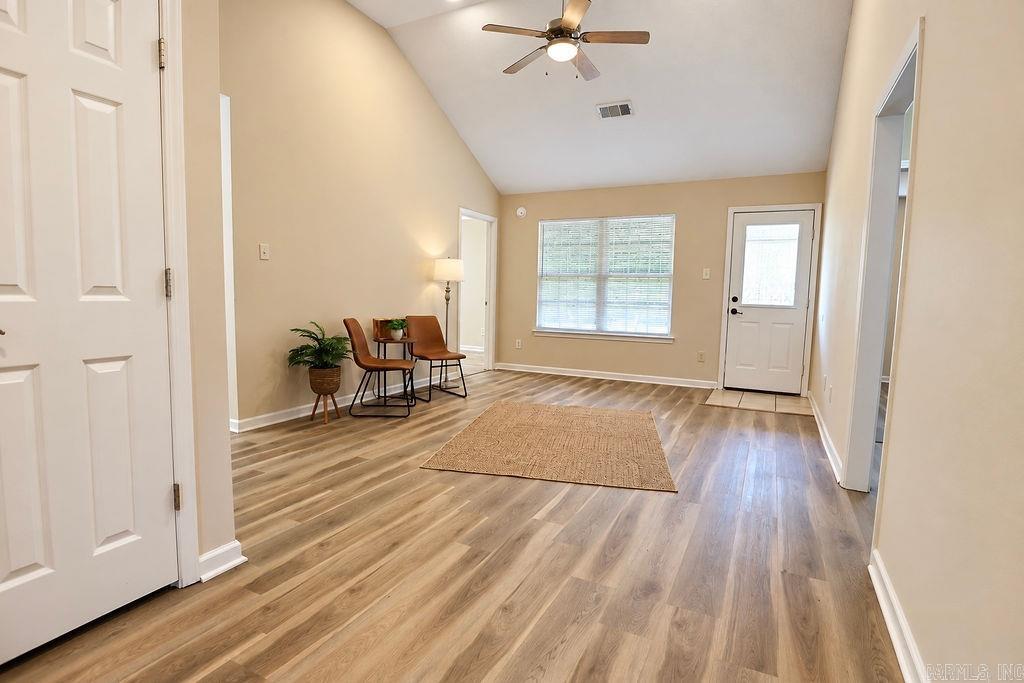 15 Bryant St Property Photo 4