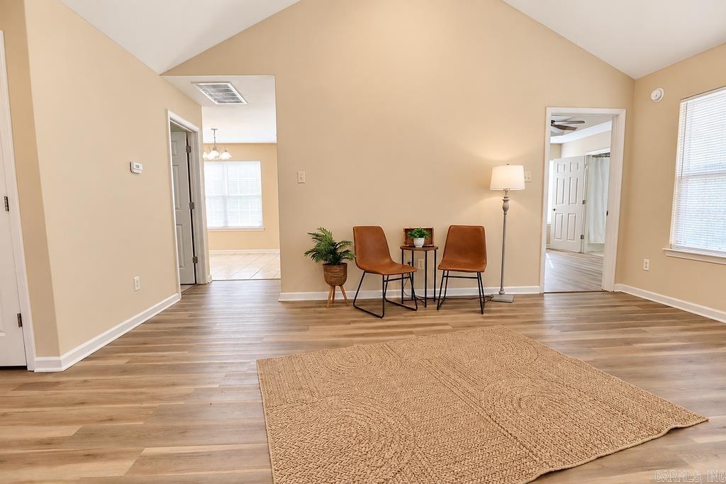 15 Bryant St Property Photo 6