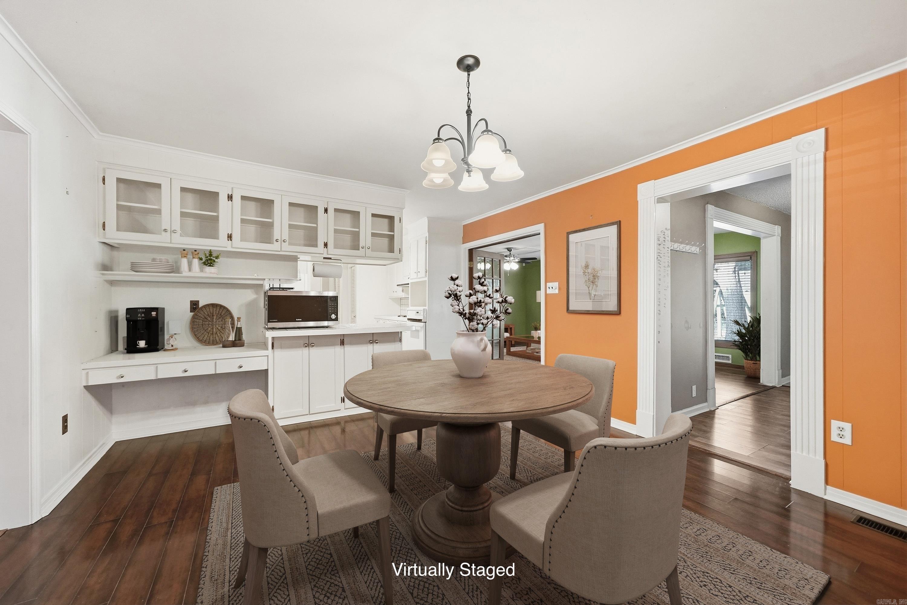 6 Meadowbrook Drive Property Photo 3