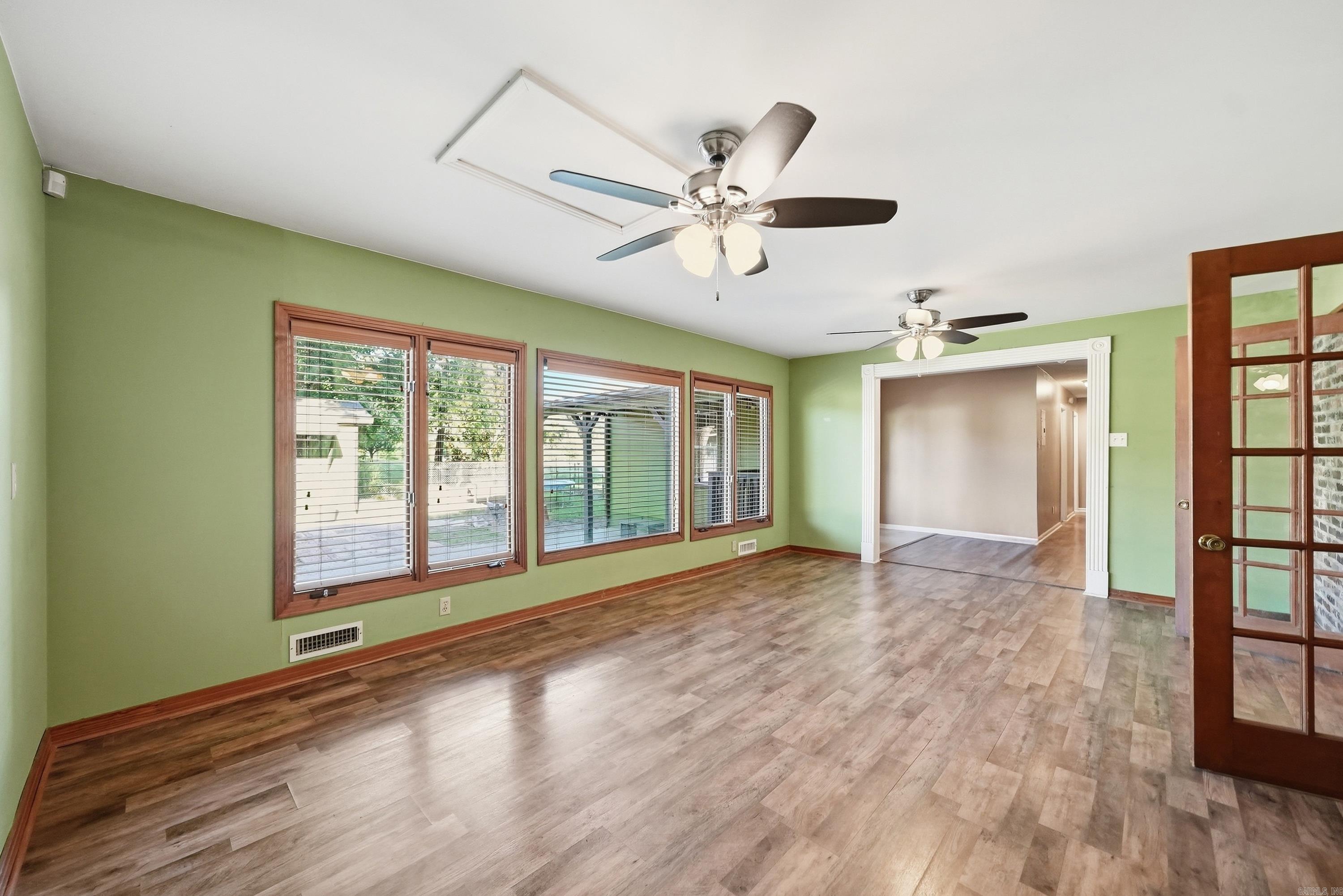 6 Meadowbrook Drive Property Photo 18