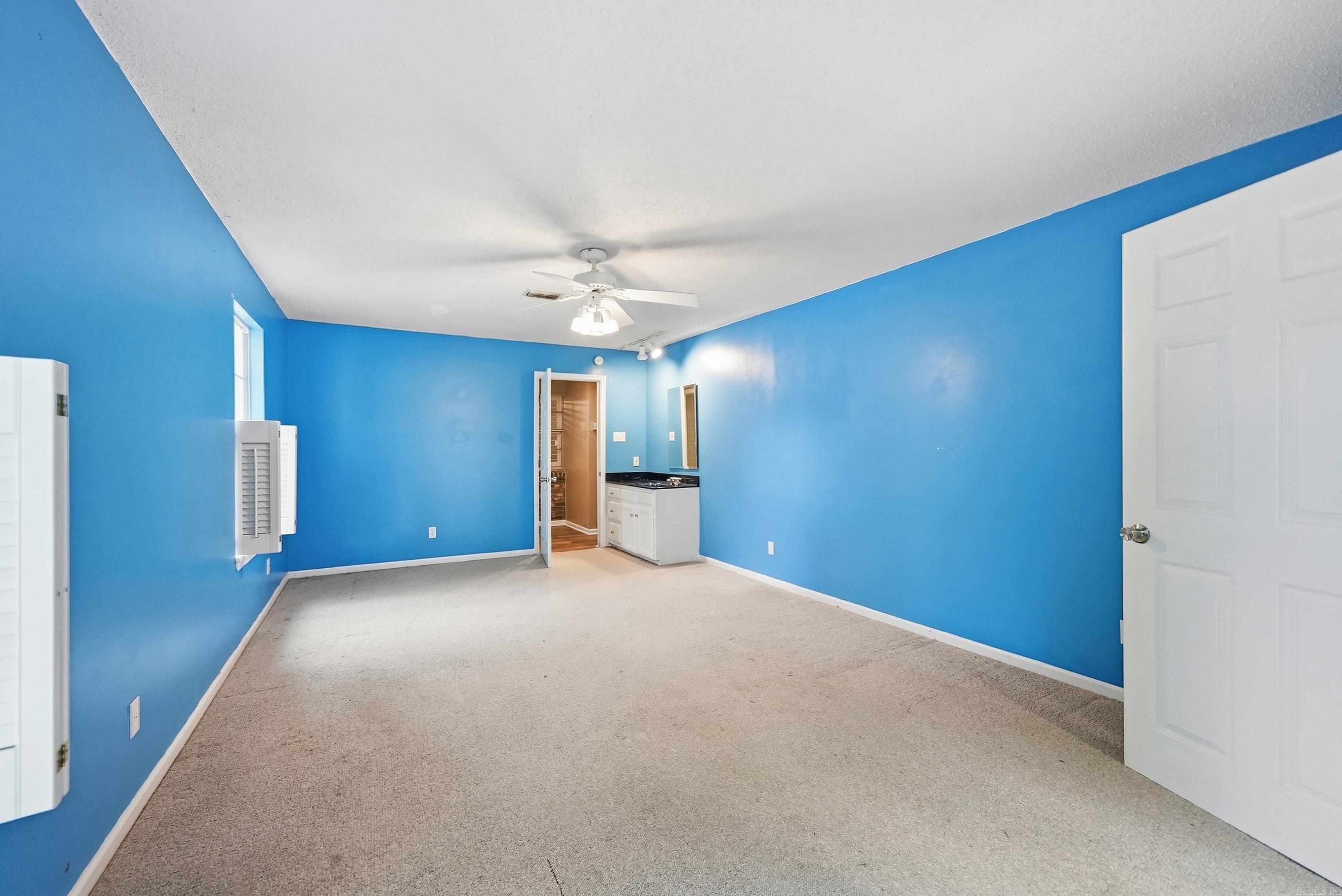 6 Meadowbrook Drive Property Photo 26