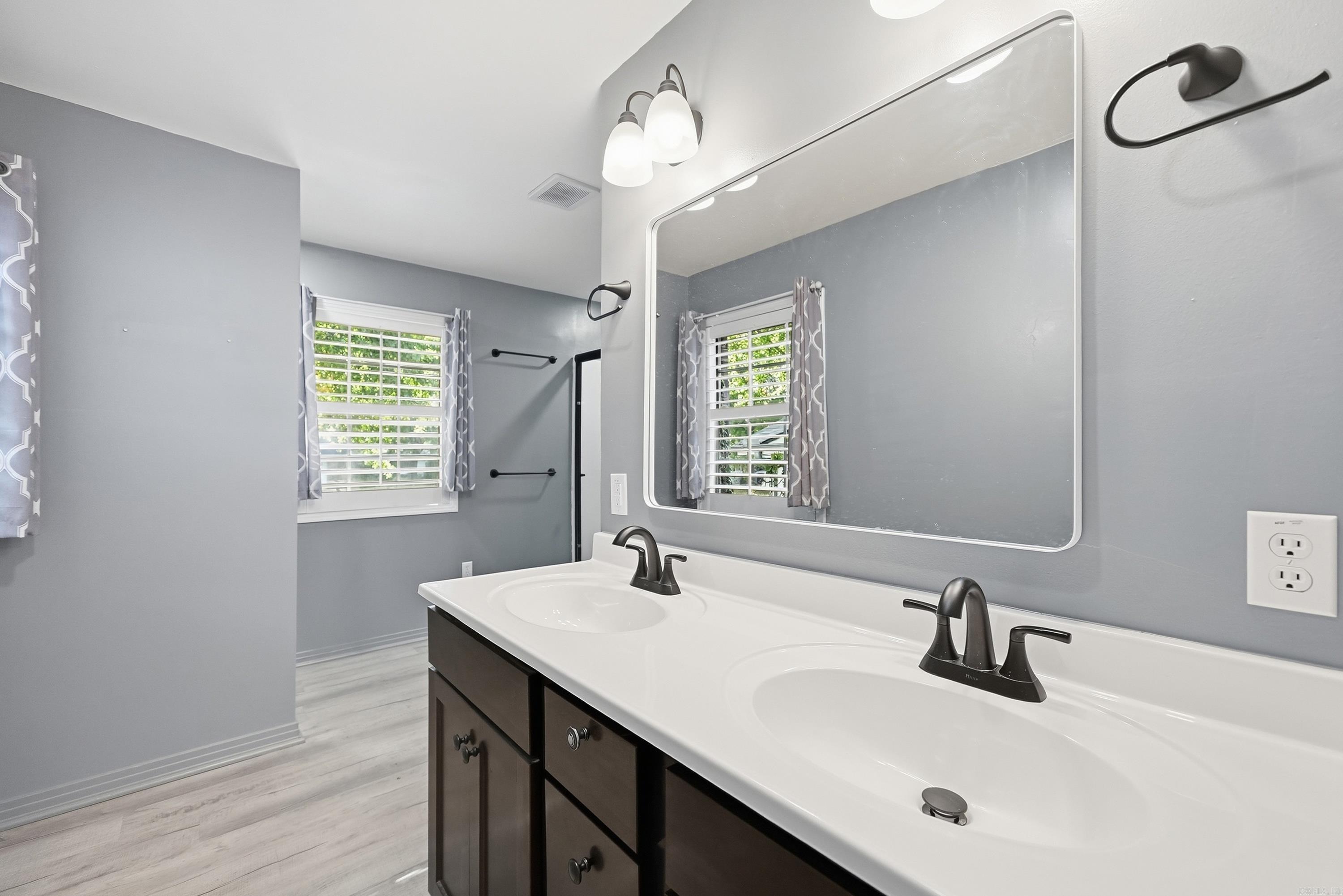 6 Meadowbrook Drive Property Photo 31