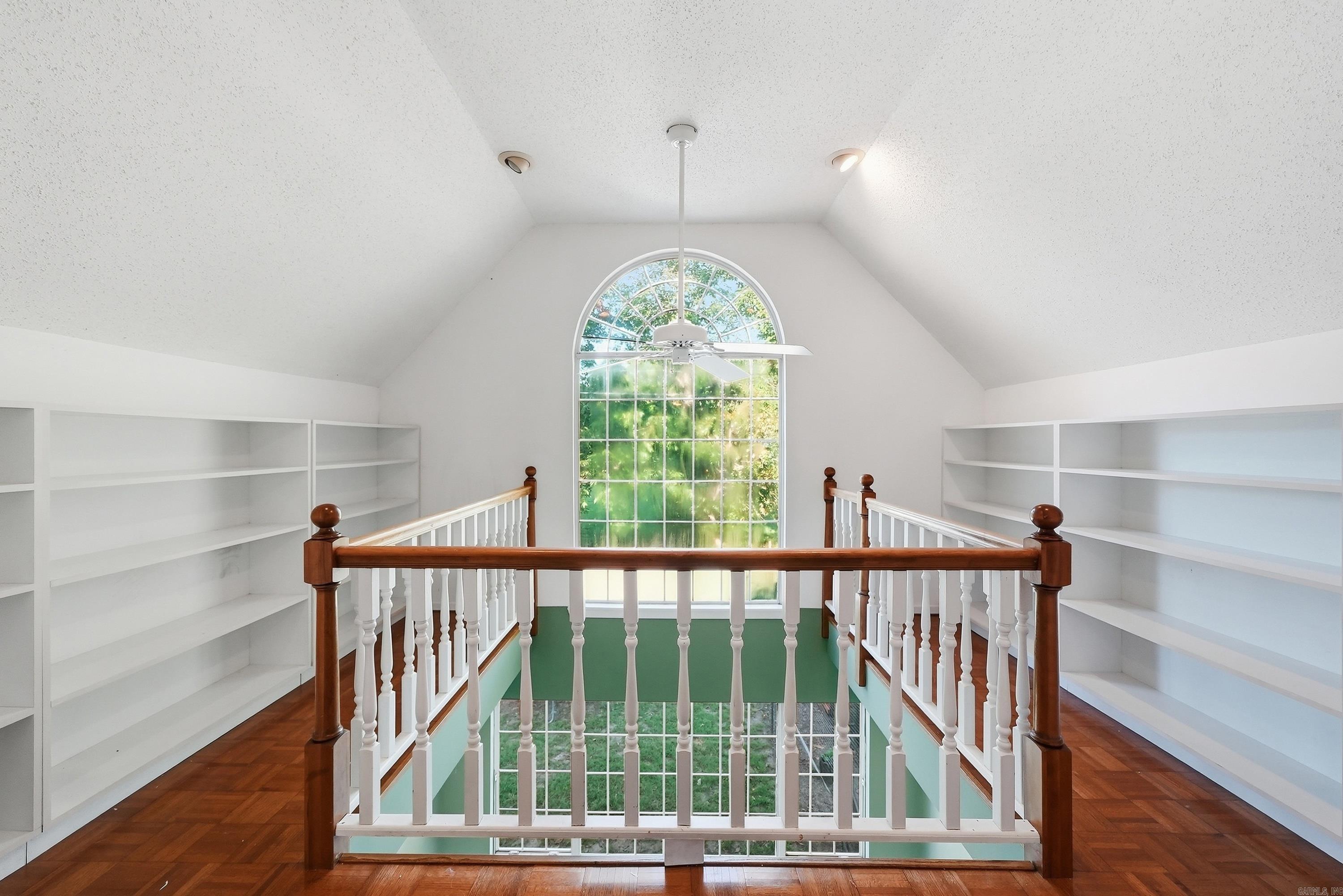 6 Meadowbrook Drive Property Photo 37