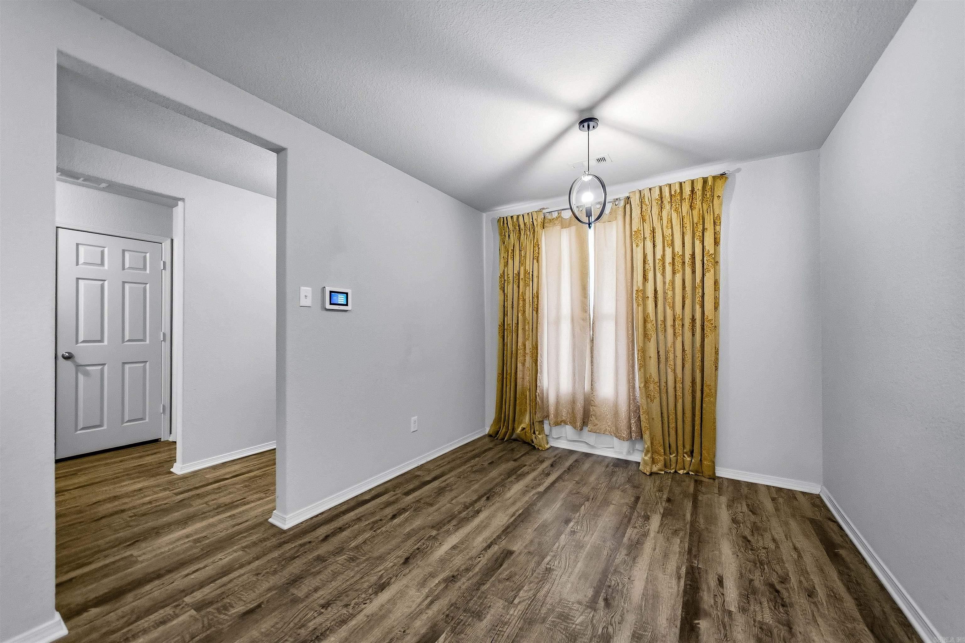 7130 Woodsgate Cove Property Photo 7
