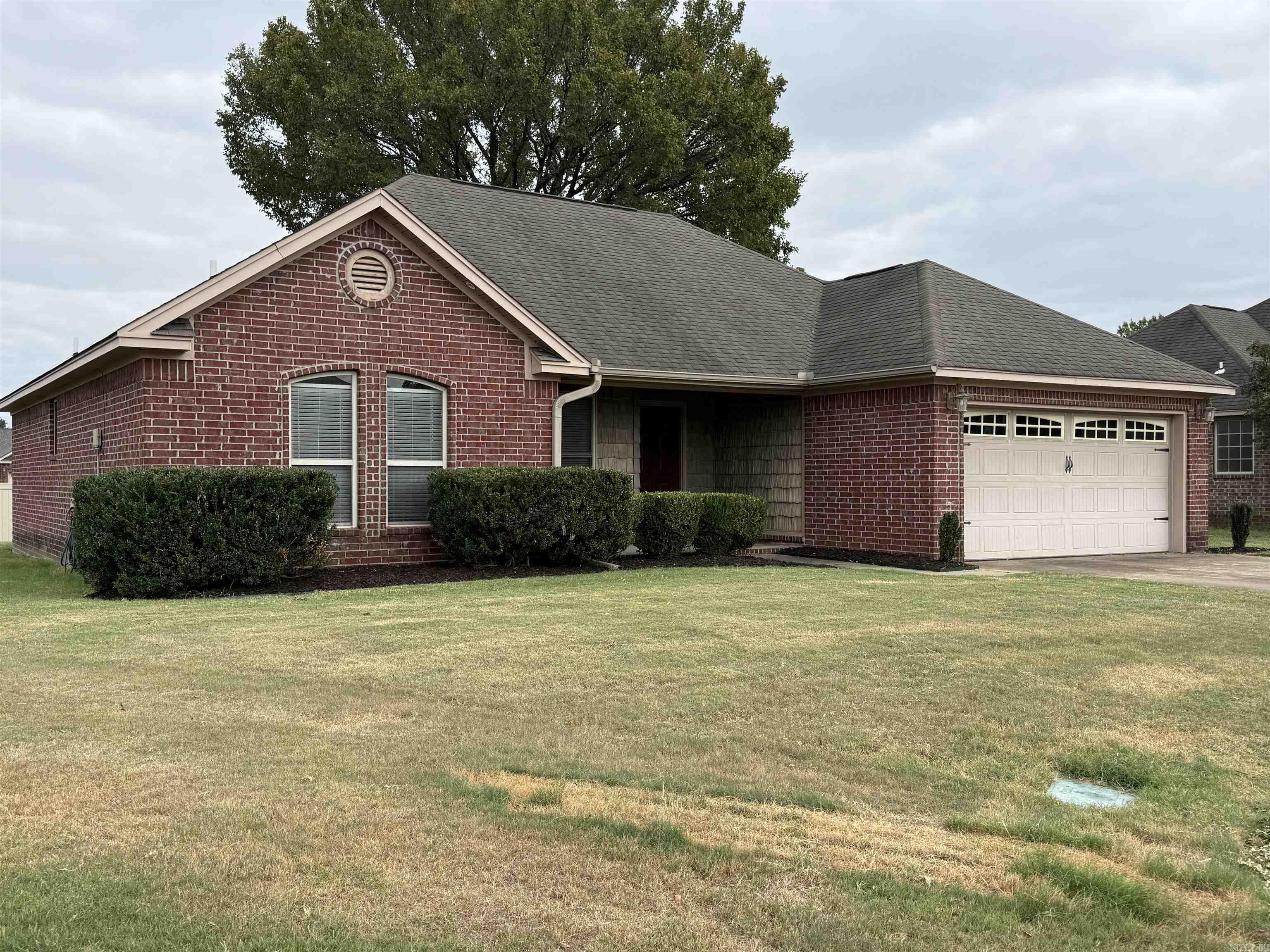 8 Ragan Court Property Photo 3