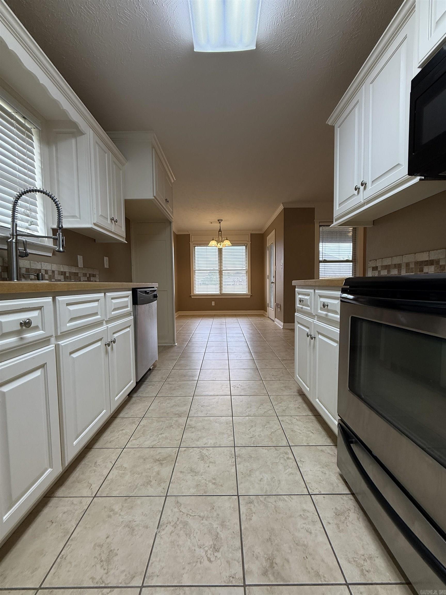 8 Ragan Court Property Photo 17