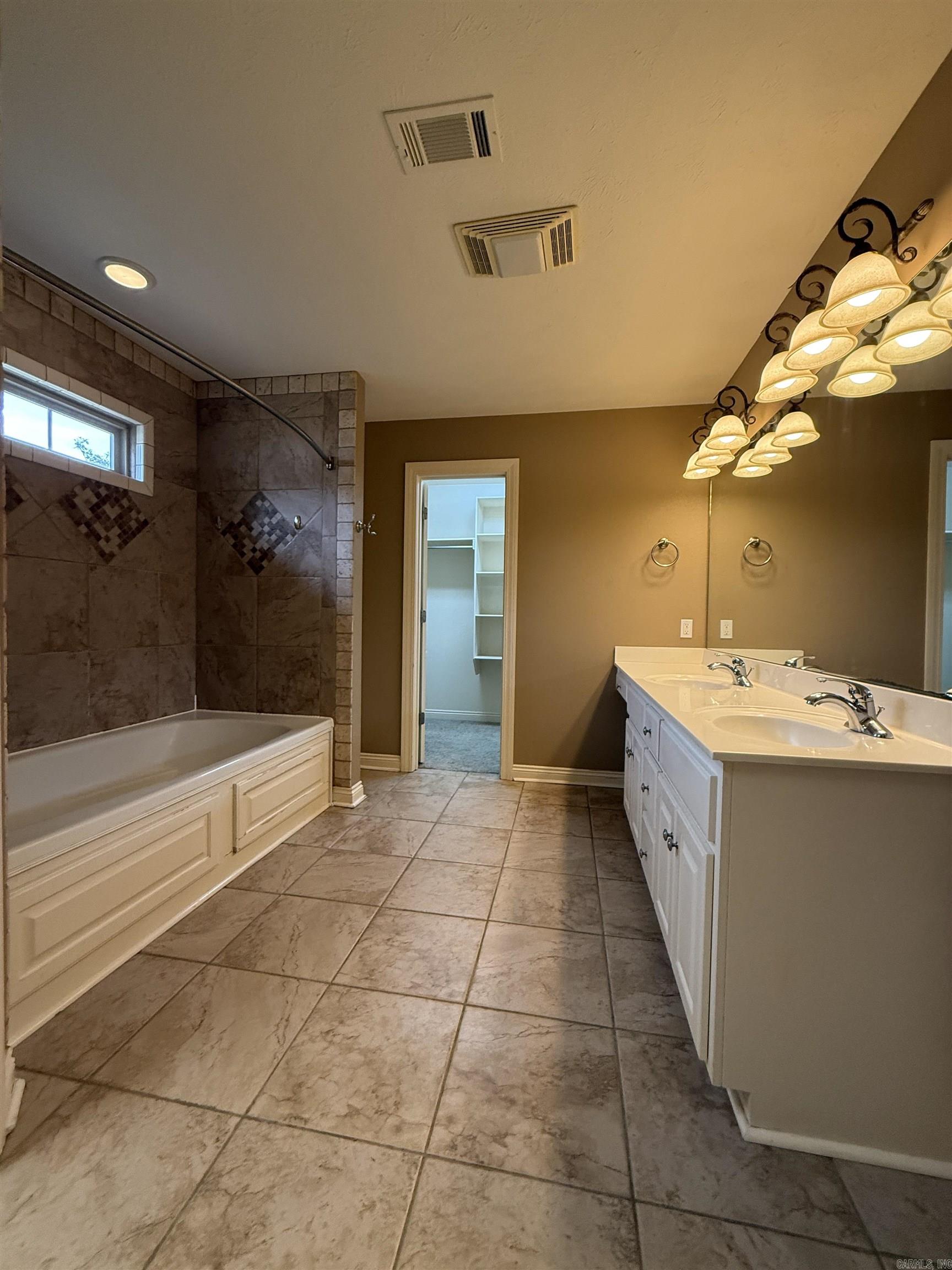 8 Ragan Court Property Photo 30