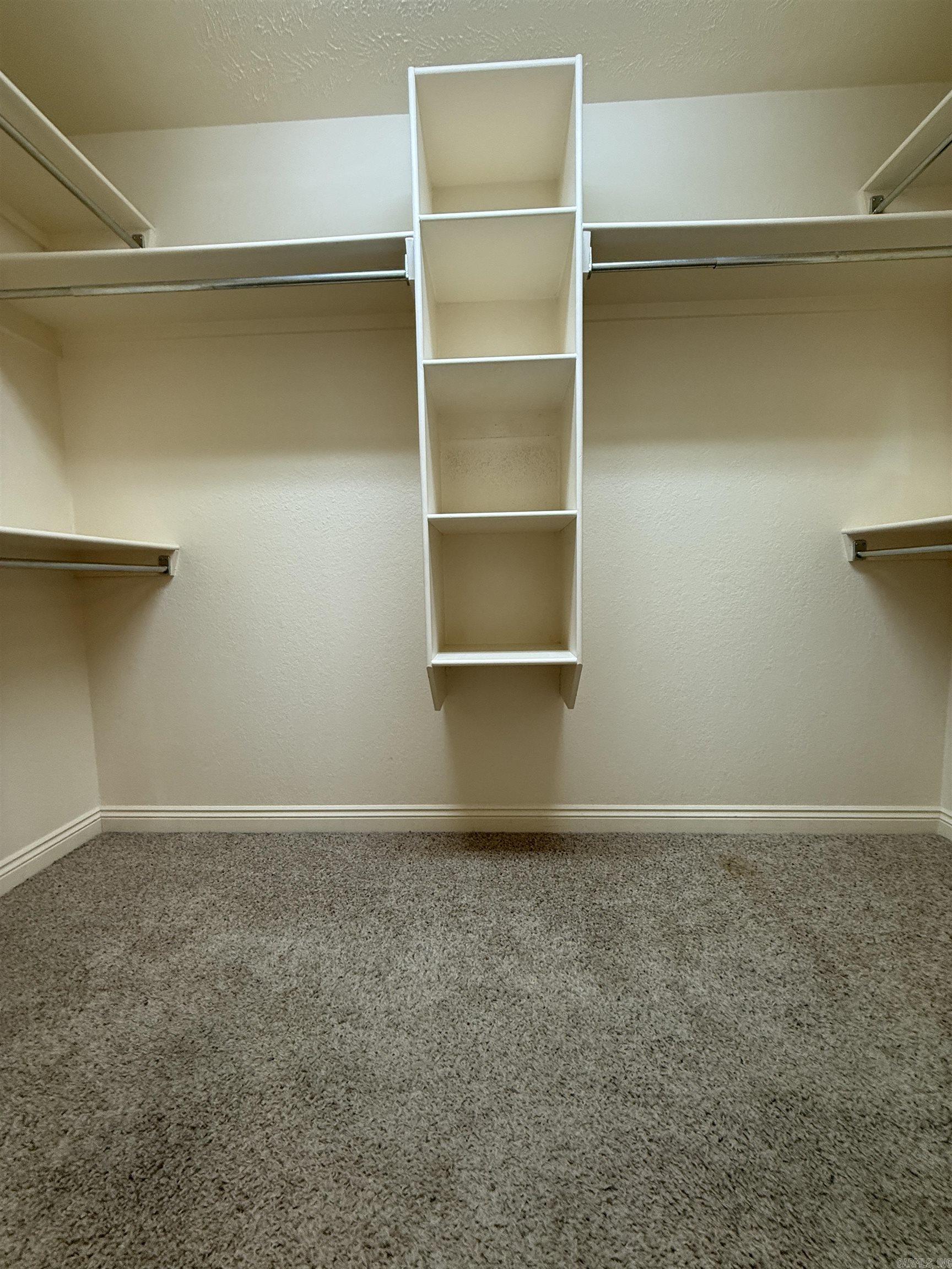 8 Ragan Court Property Photo 32