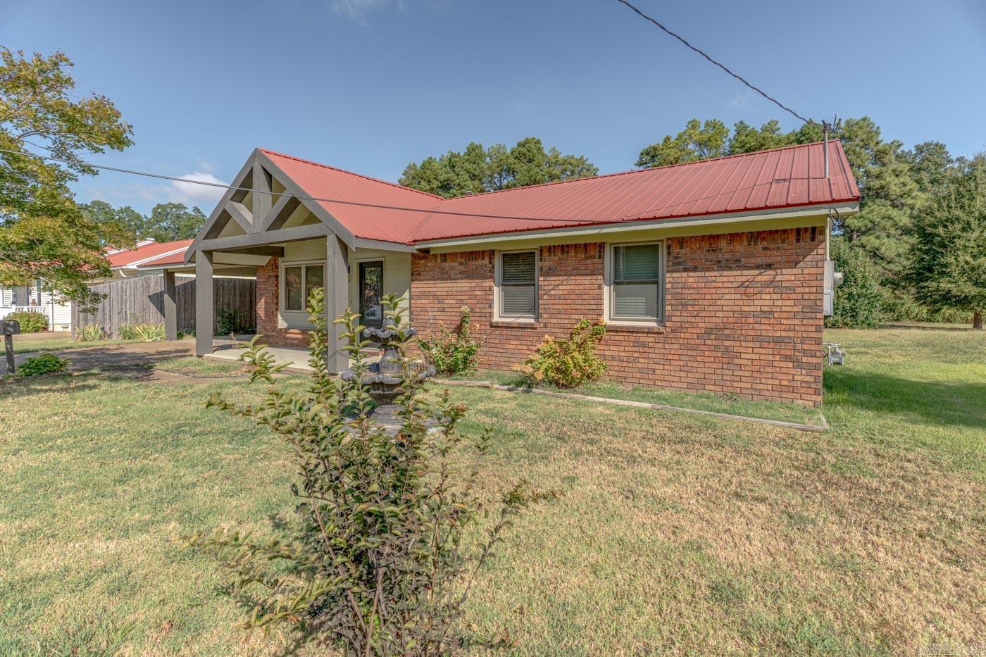 1204 E Union Avenue Property Photo 4