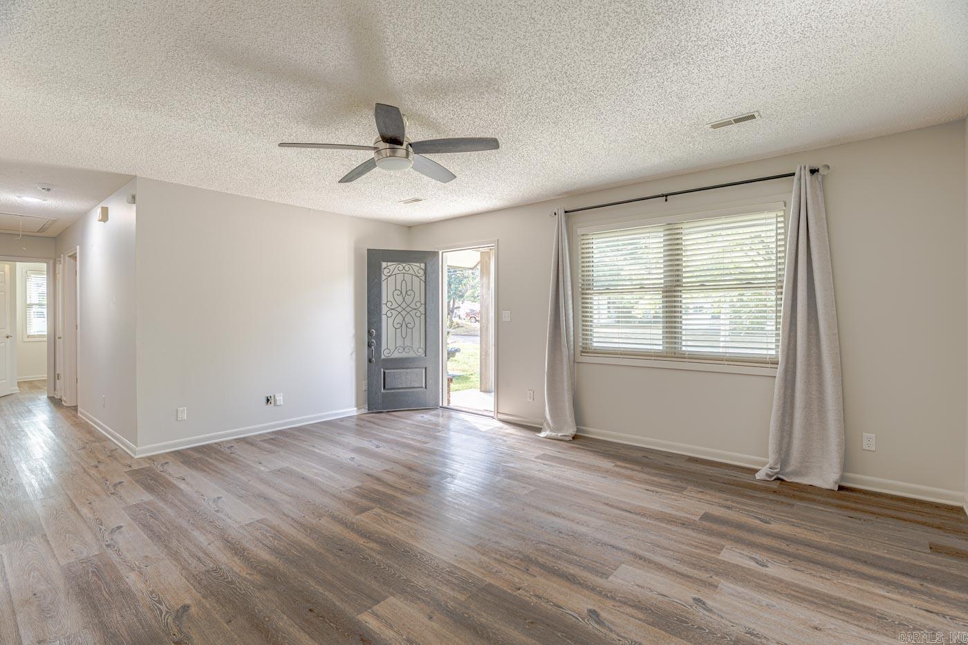 1204 E Union Avenue Property Photo 8