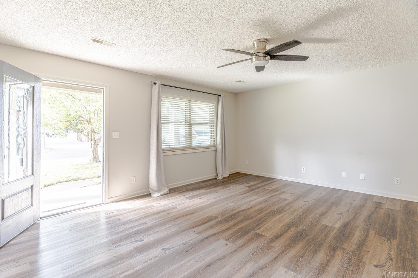 1204 E Union Avenue Property Photo 9