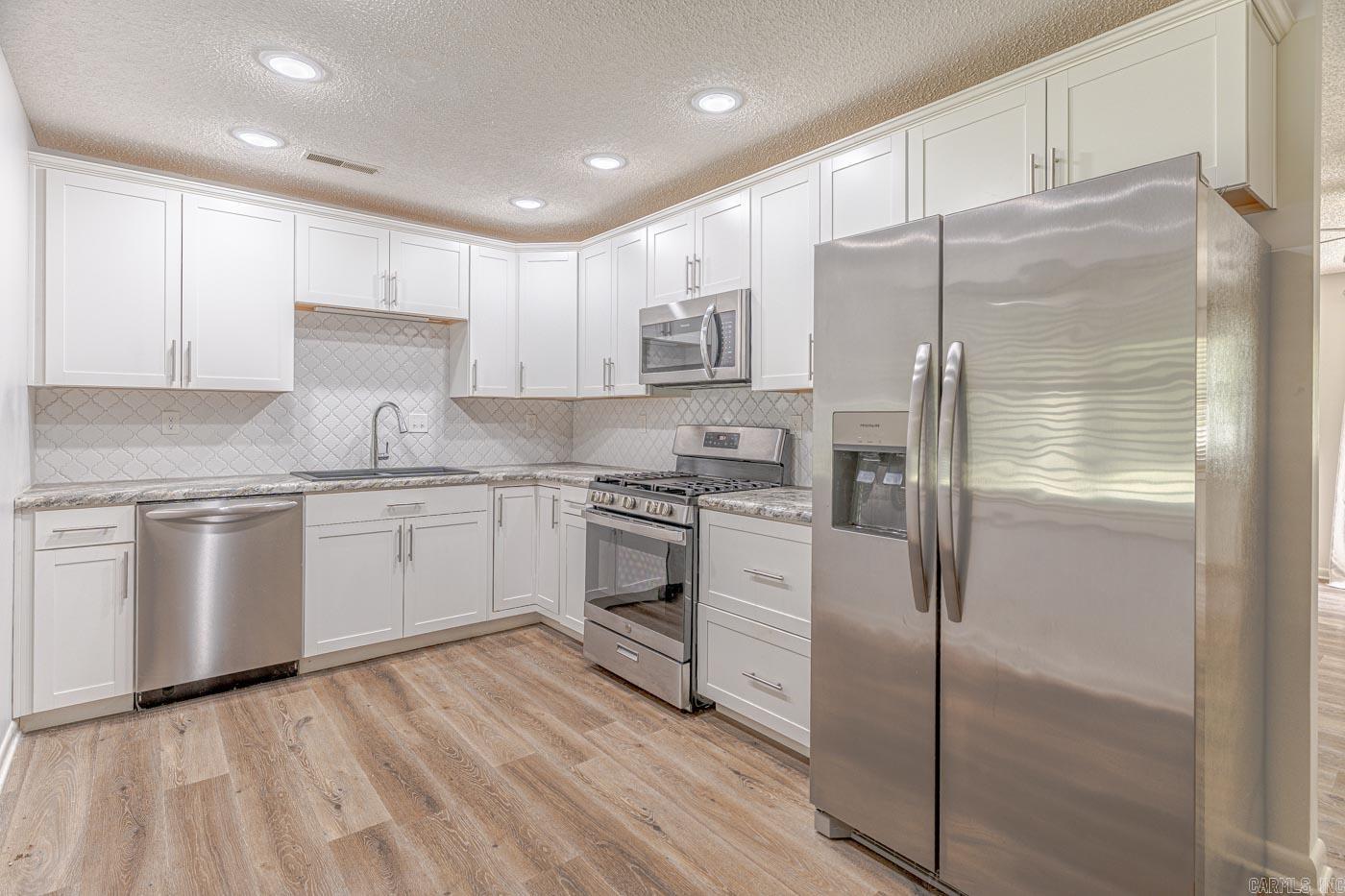 1204 E Union Avenue Property Photo 12