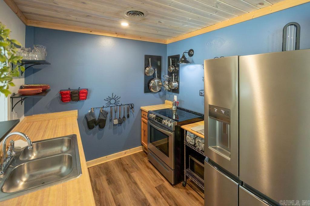 135 Hillview Dr #25 Property Photo 3