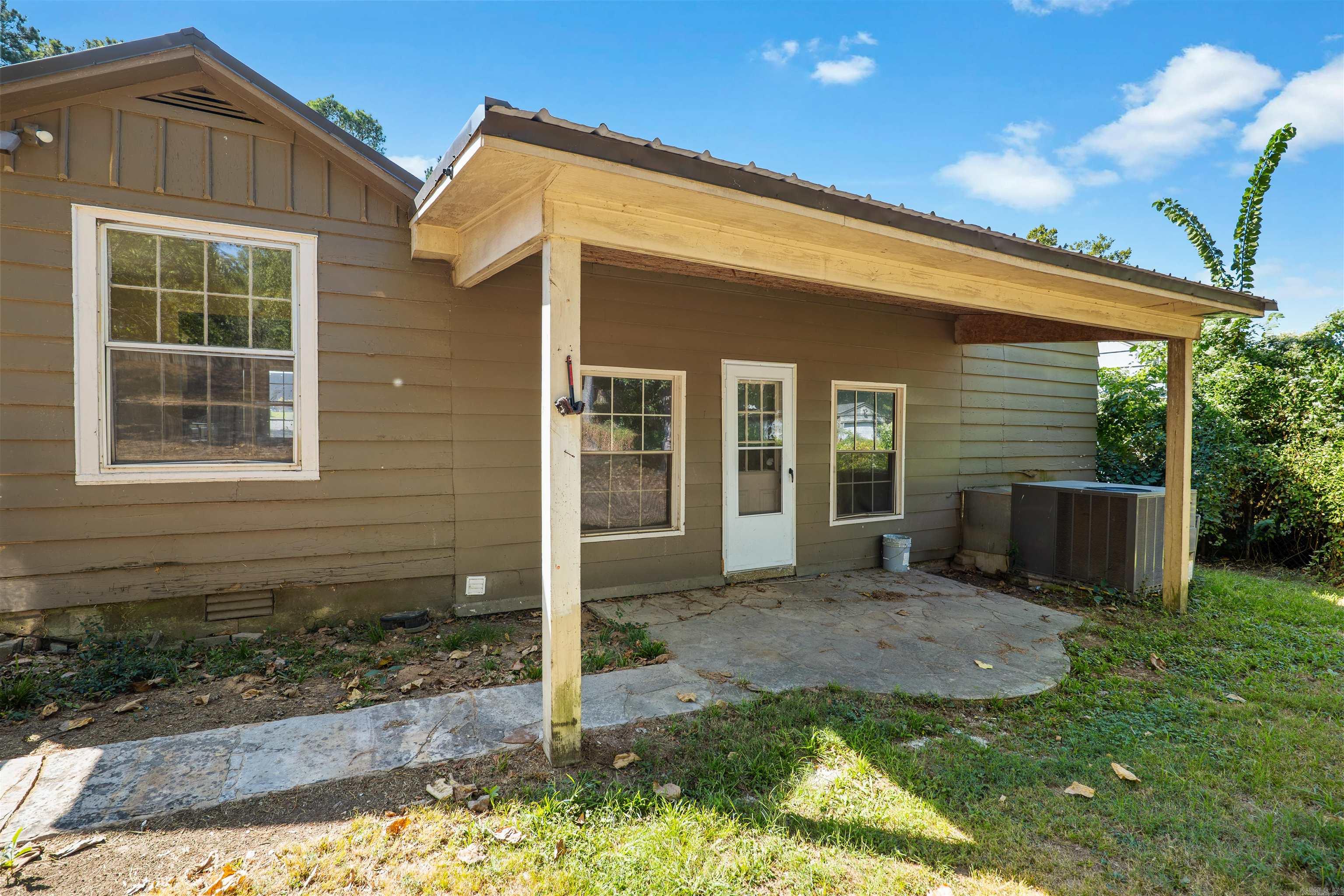 106 W Collage Street Property Photo 22