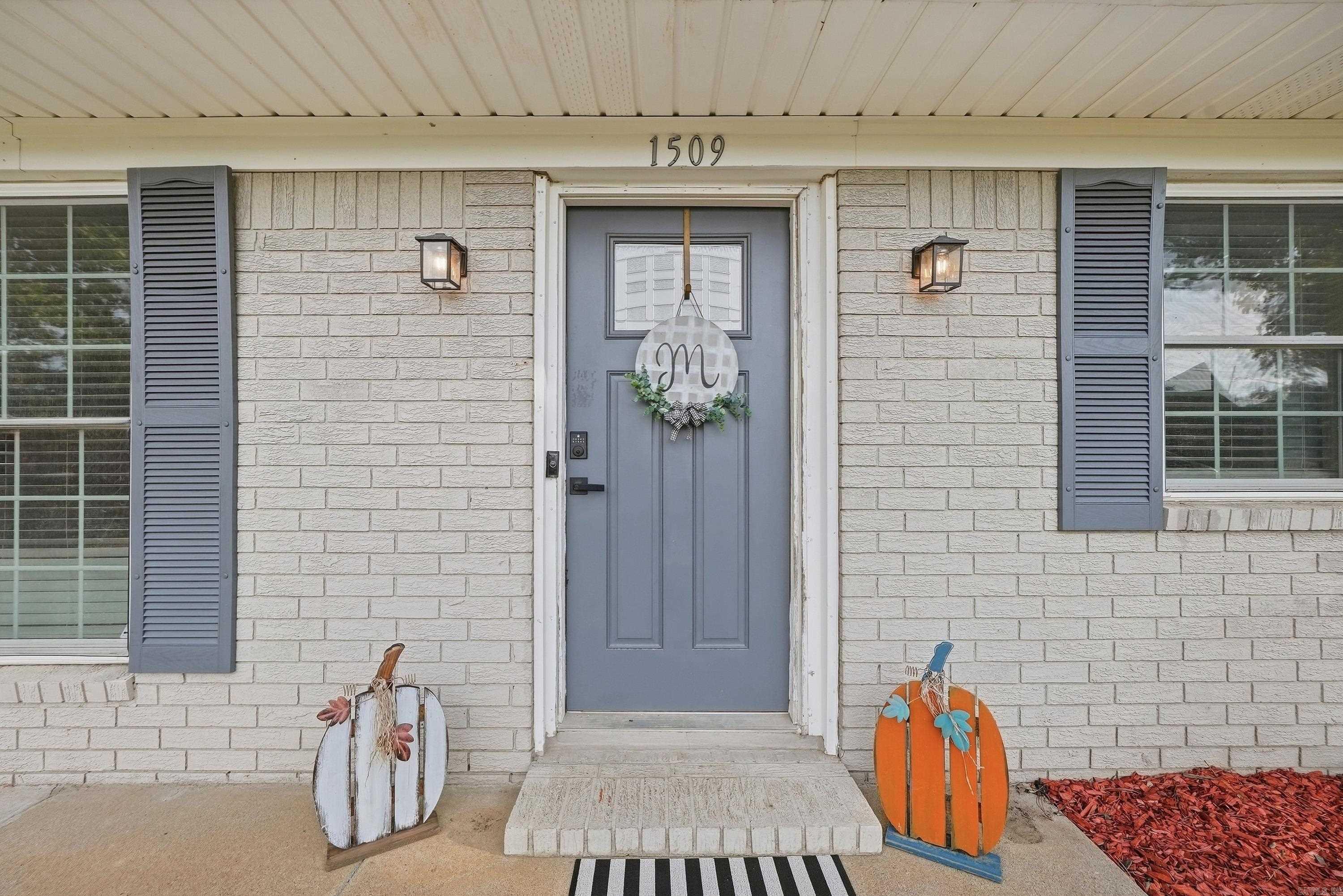 1509 View Street Property Photo 2