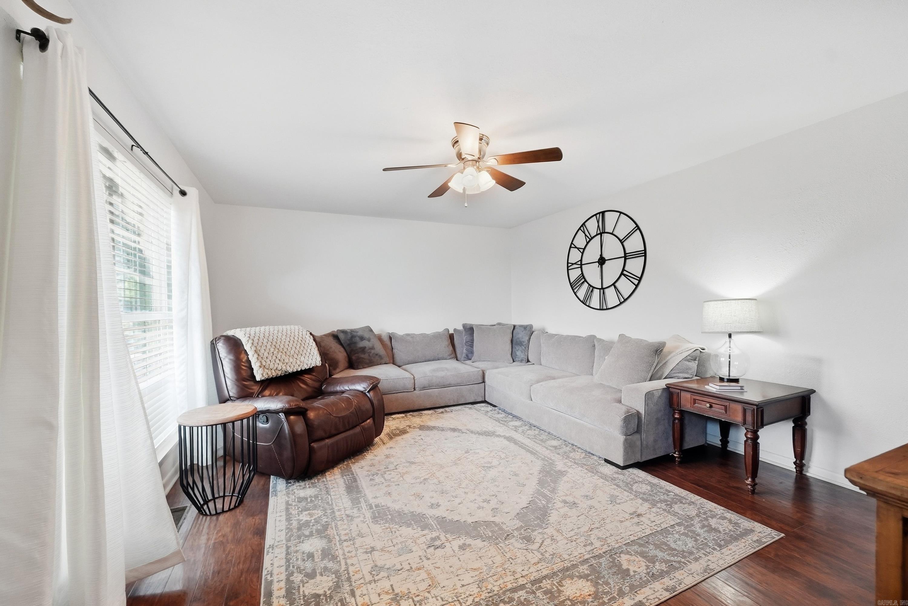 1509 View Street Property Photo 3