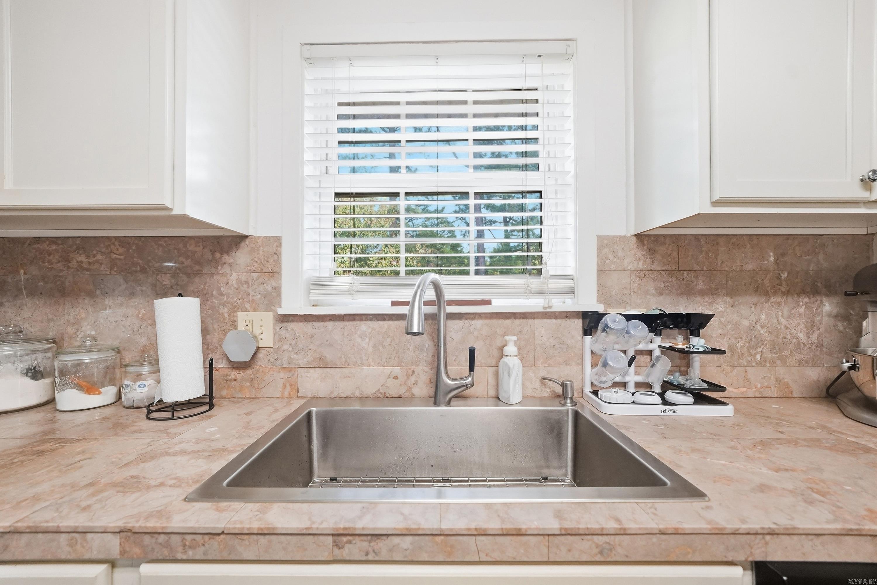 1509 View Street Property Photo 6