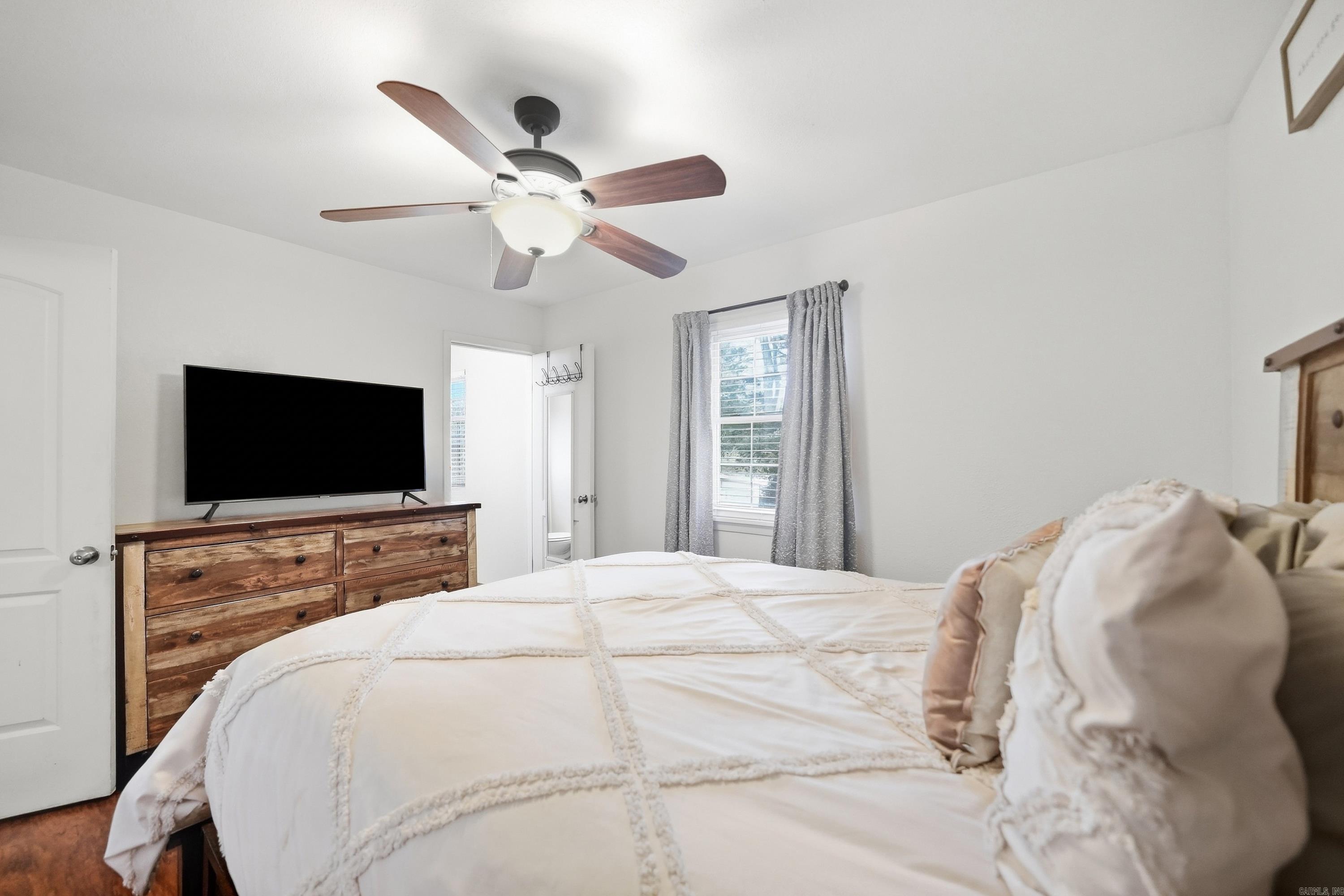 1509 View Street Property Photo 24
