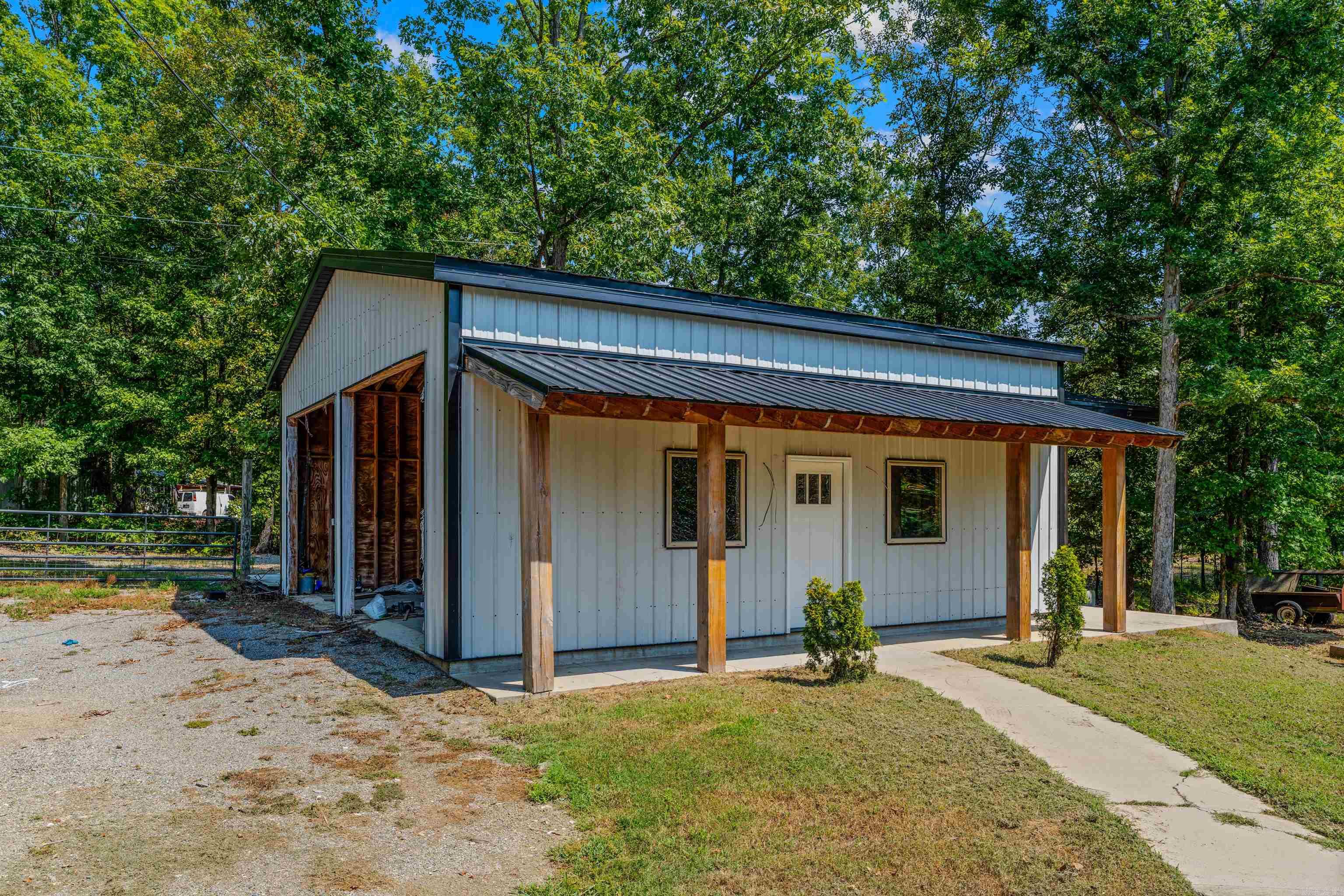 4327 Sparks Road Property Photo 30