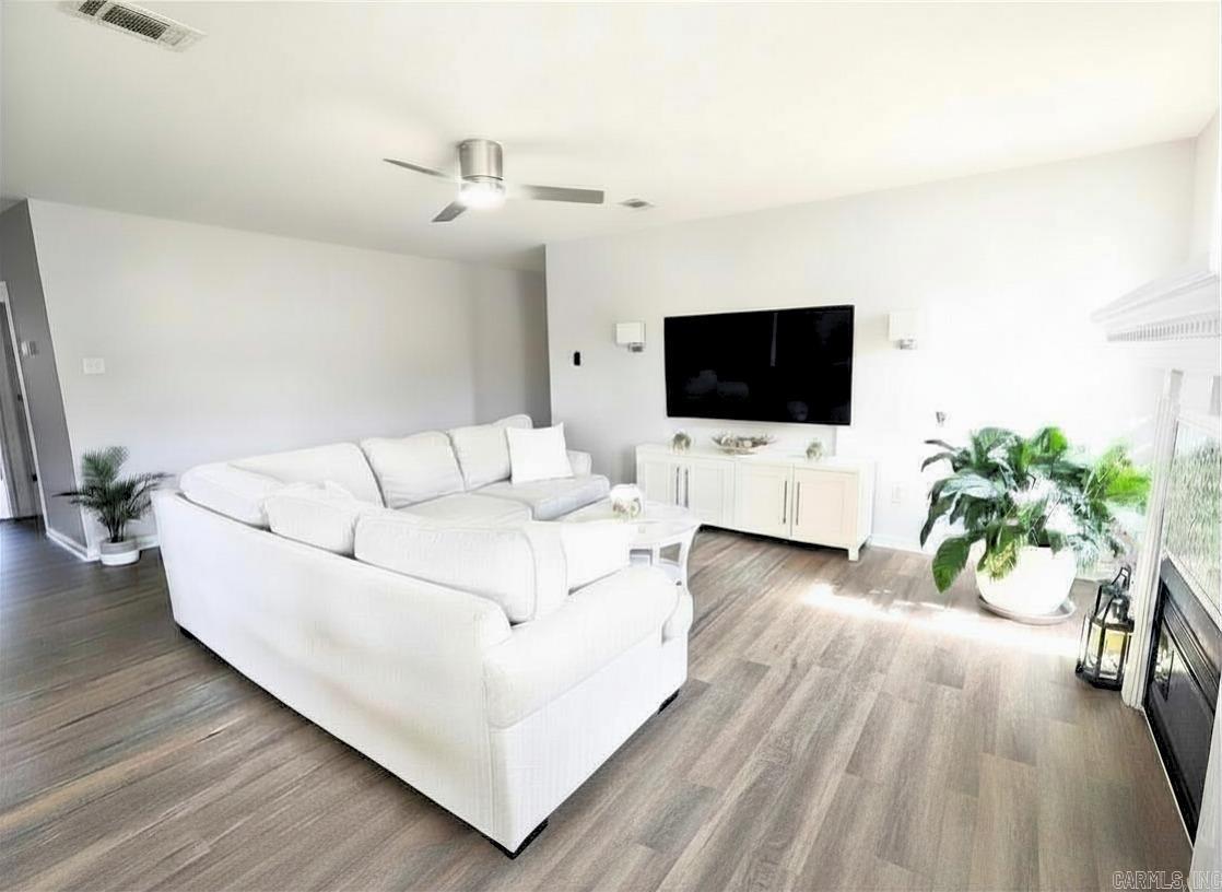 12 Sarah Court Property Photo 3