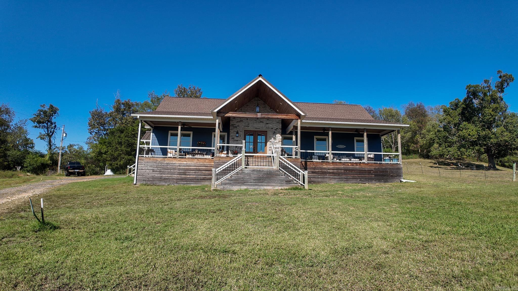 226 Feemster Drive Property Photo 2