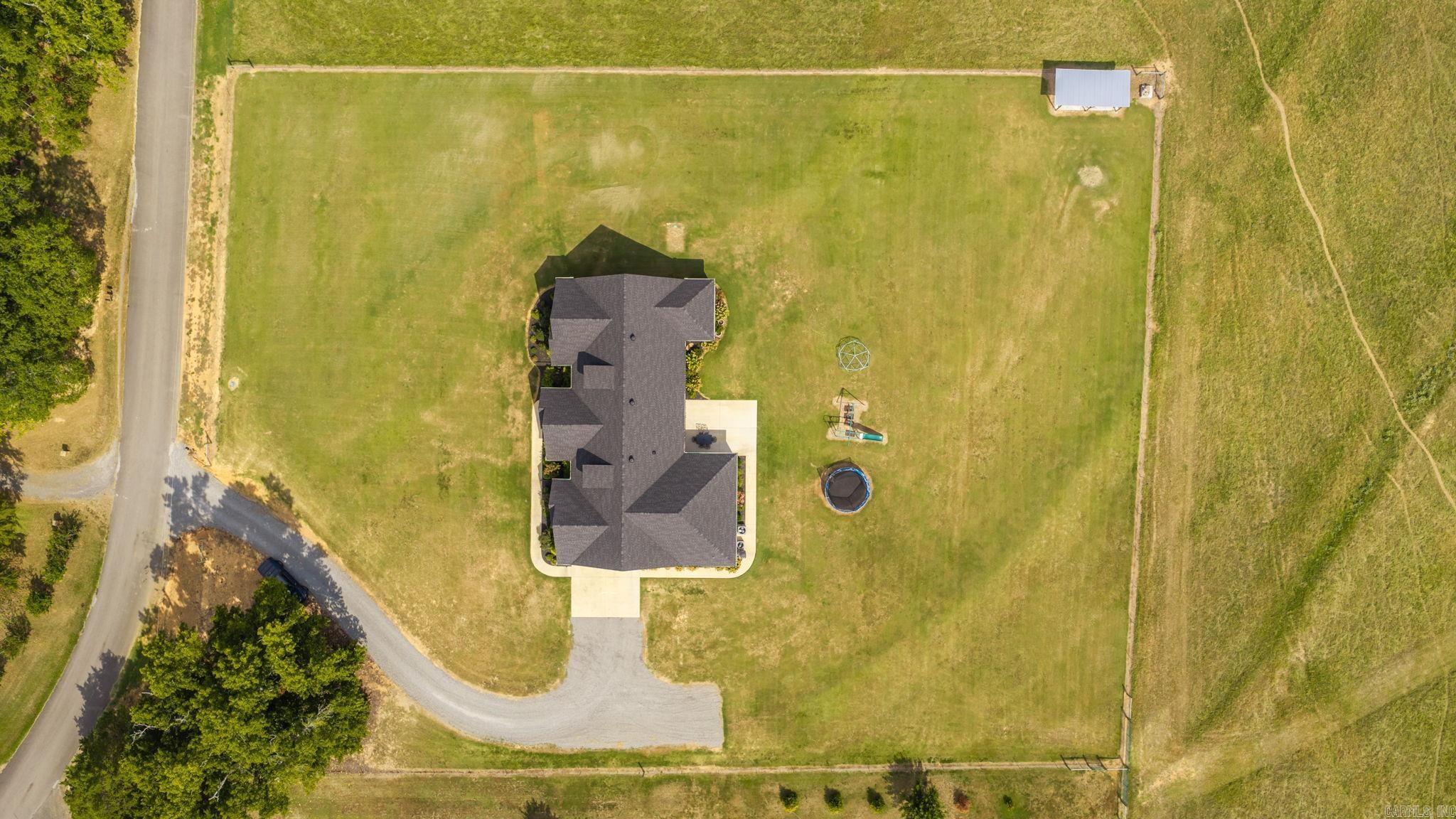 153 Cordell Property Photo 5