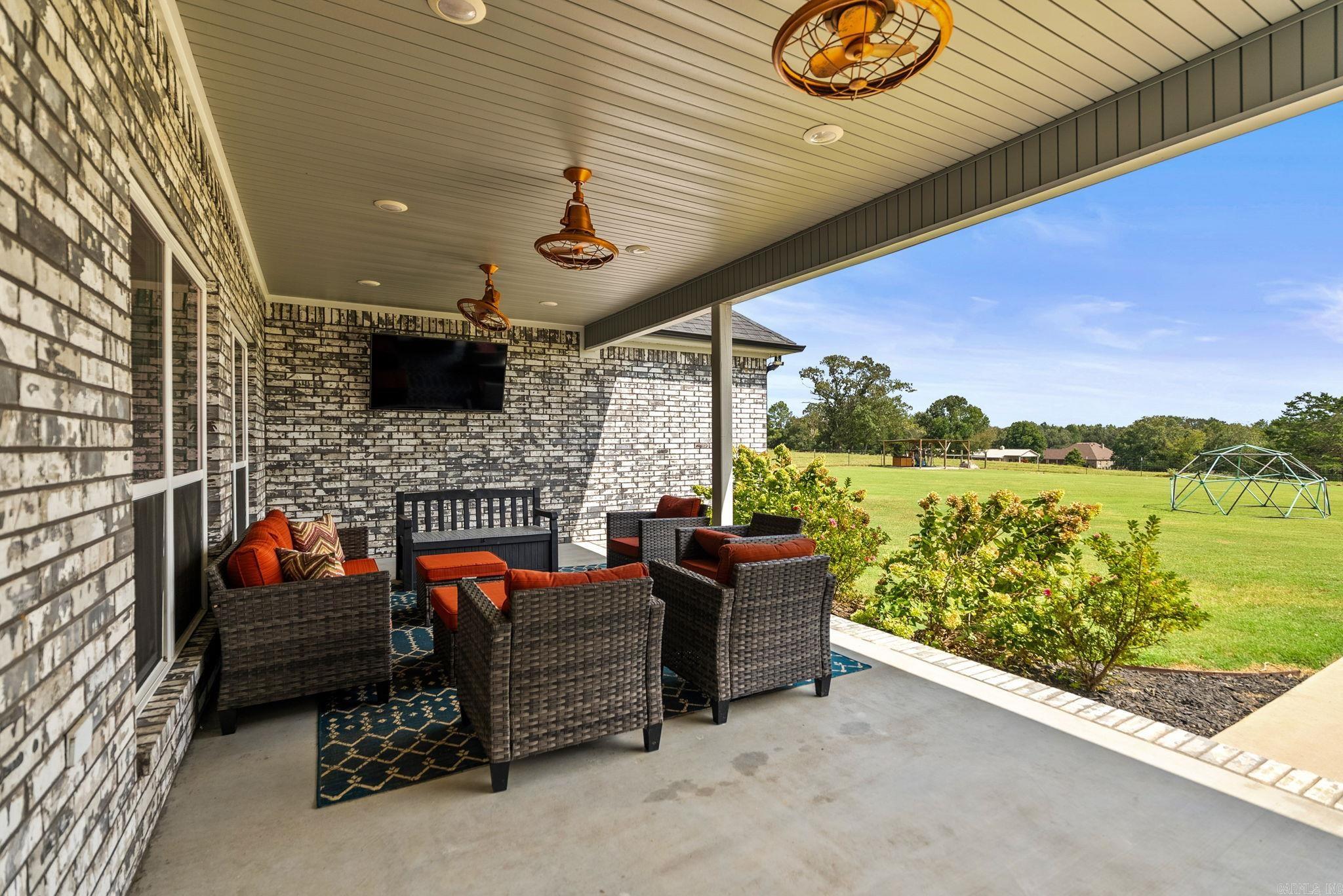 153 Cordell Property Photo 43