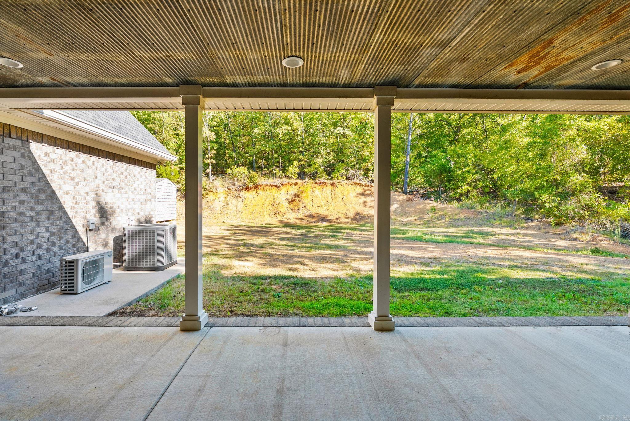 32 Mystic Lane Property Photo 8