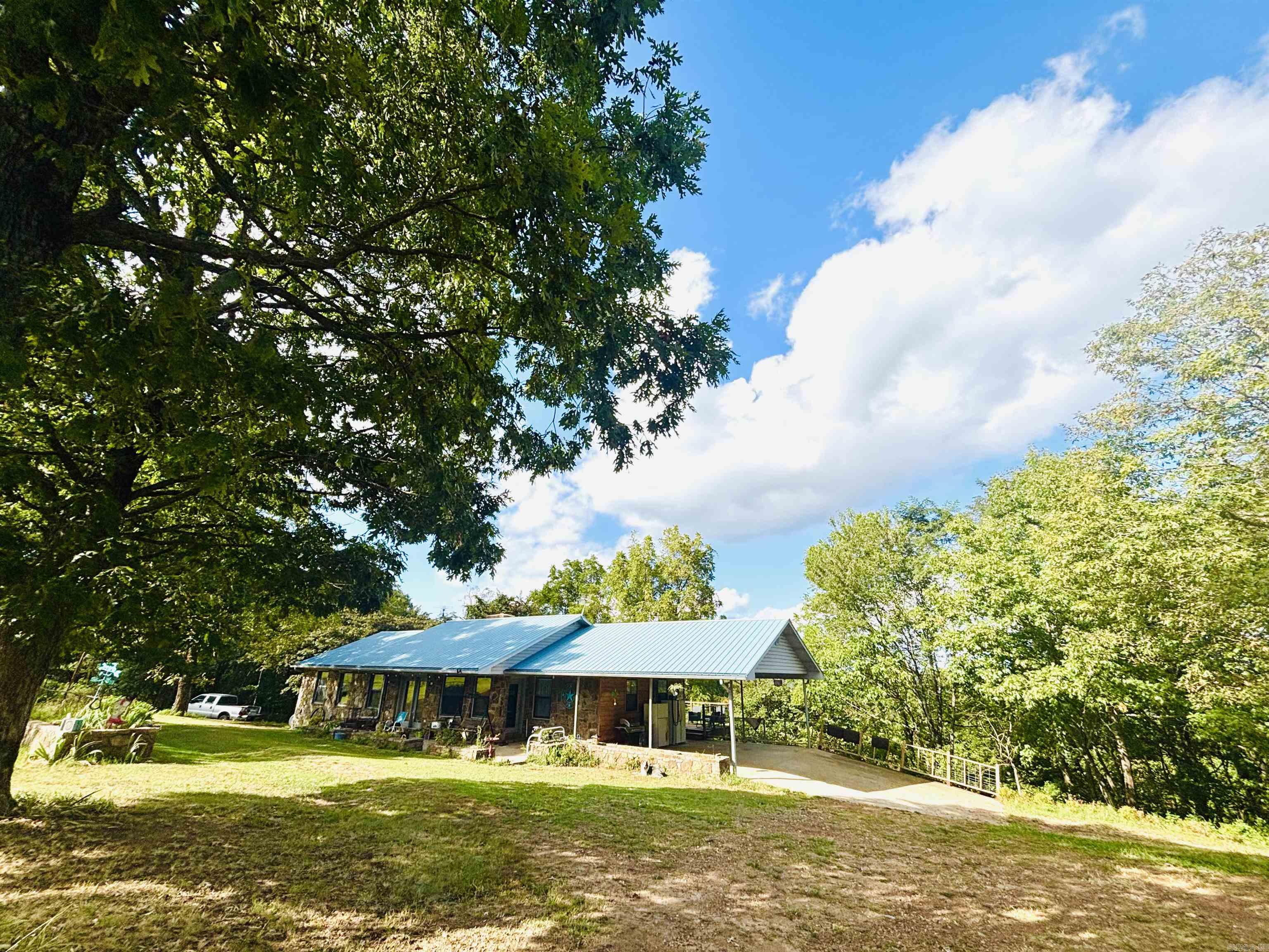 3334 Little Red River Road Property Photo 1