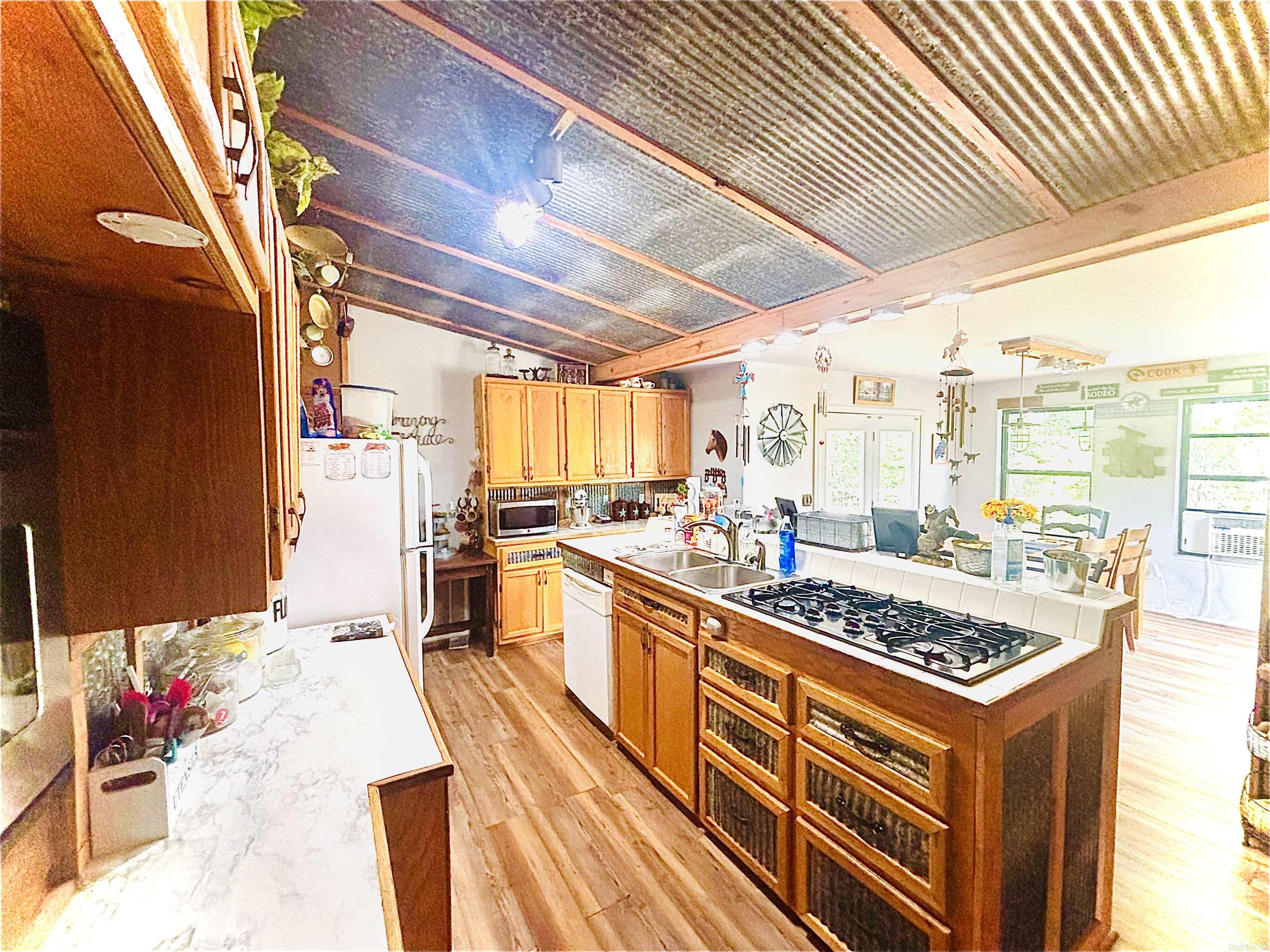 3334 Little Red River Road Property Photo 15