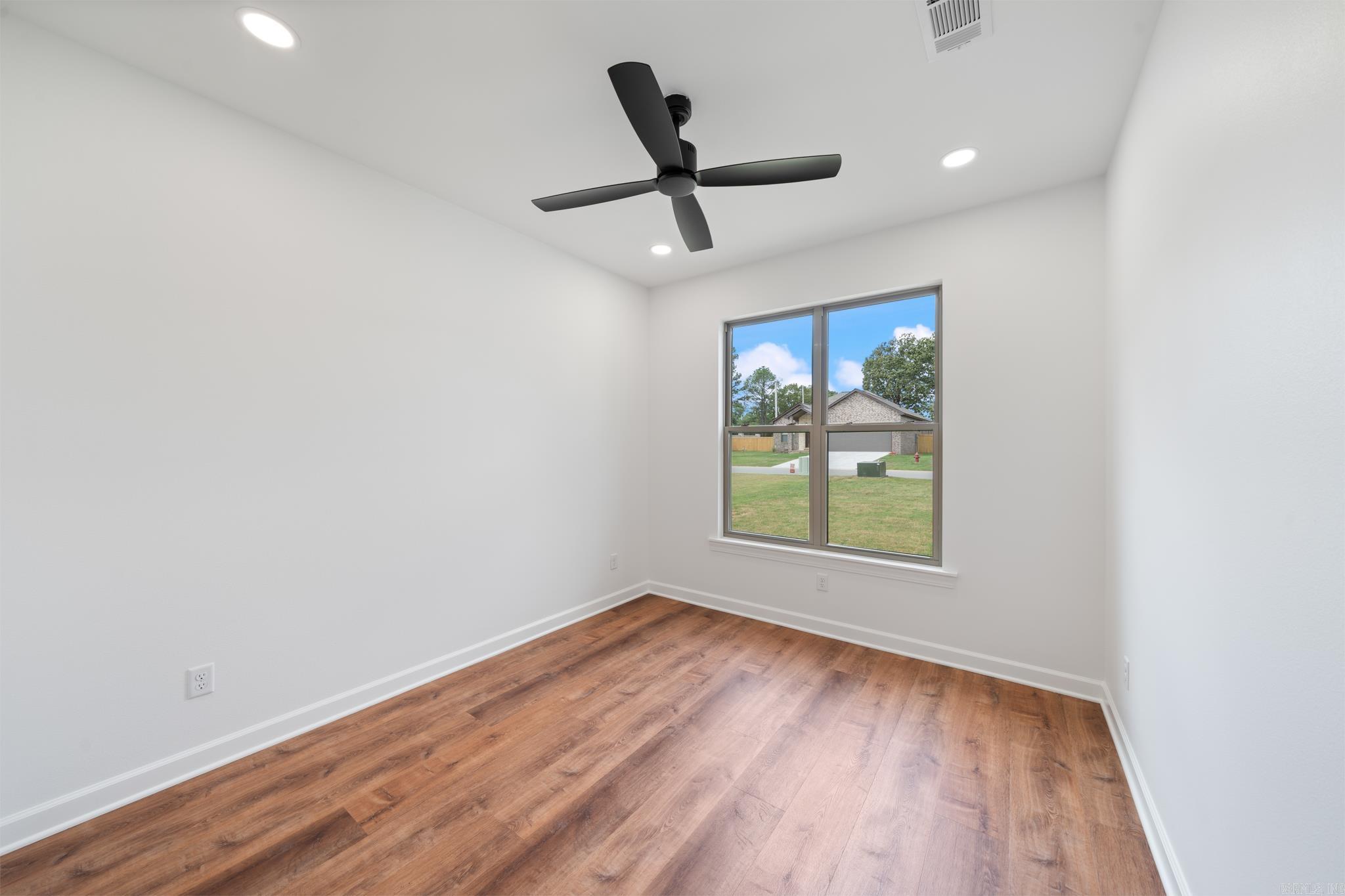 4 Sayde Lane Property Photo 25