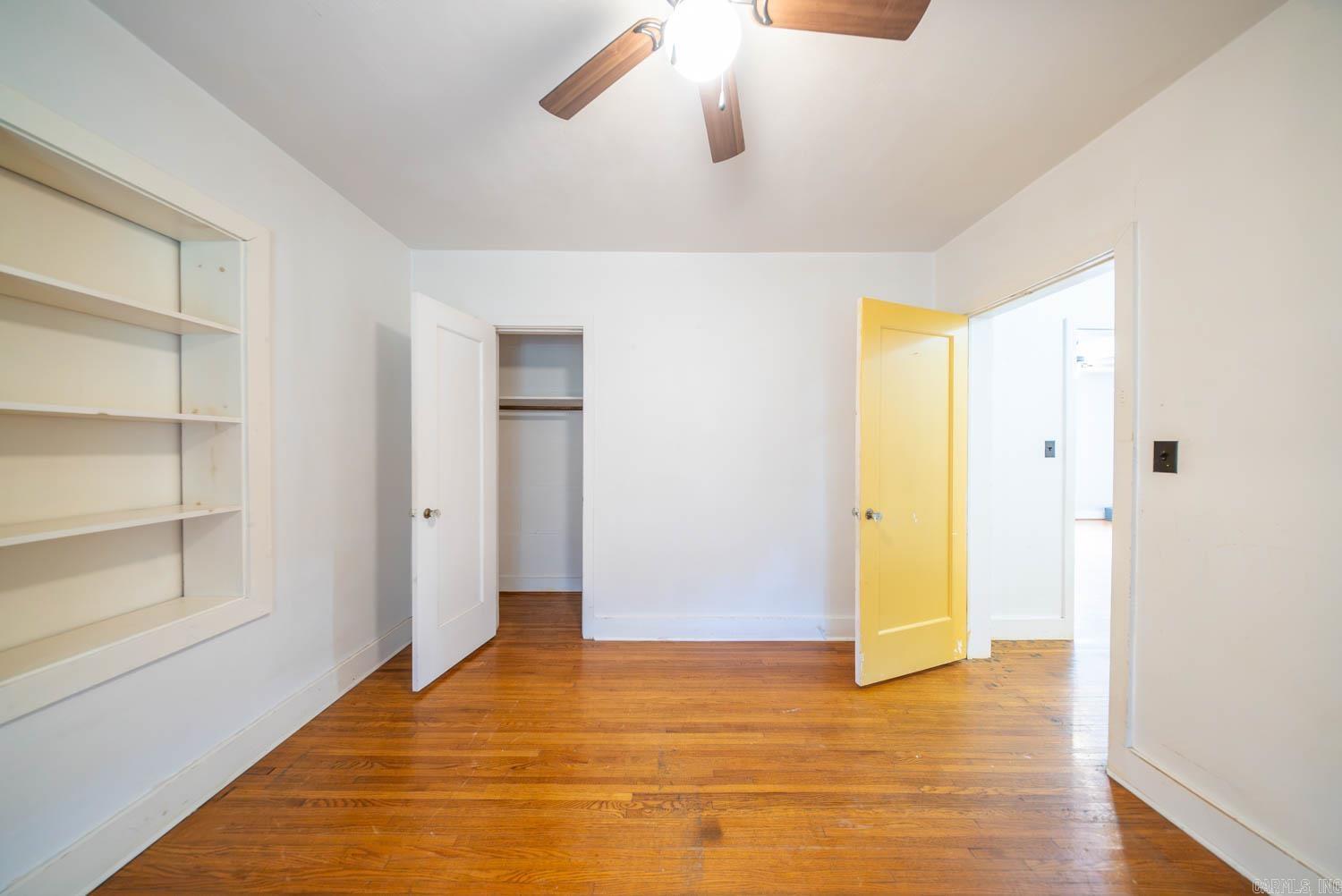 401 Hall Street Property Photo 17
