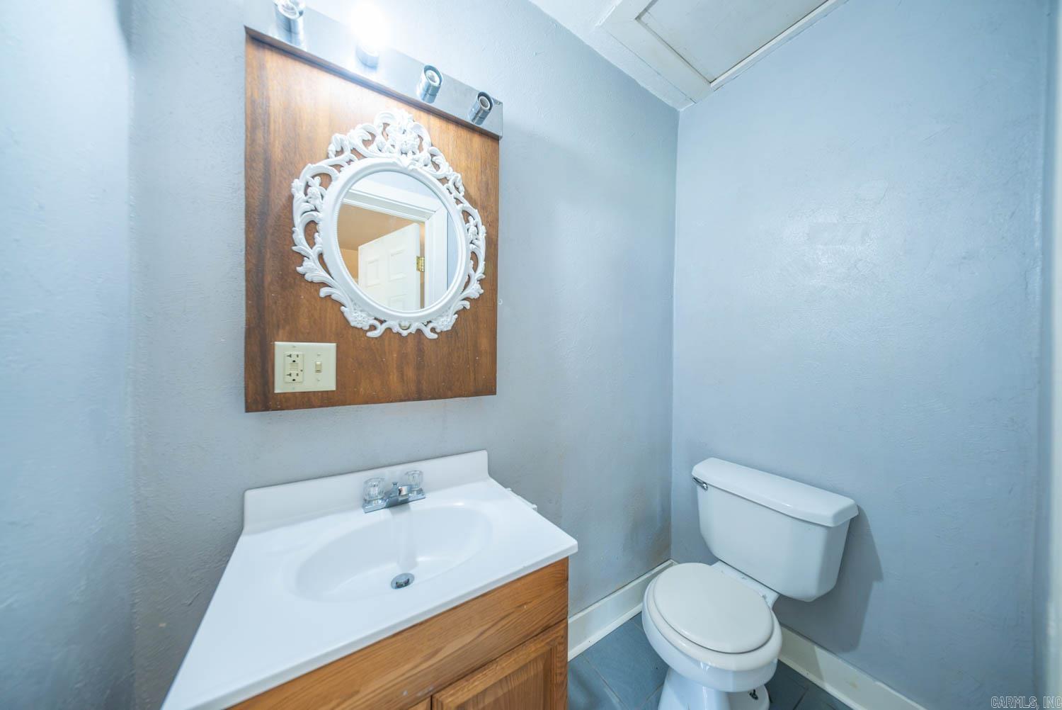 401 Hall Street Property Photo 22
