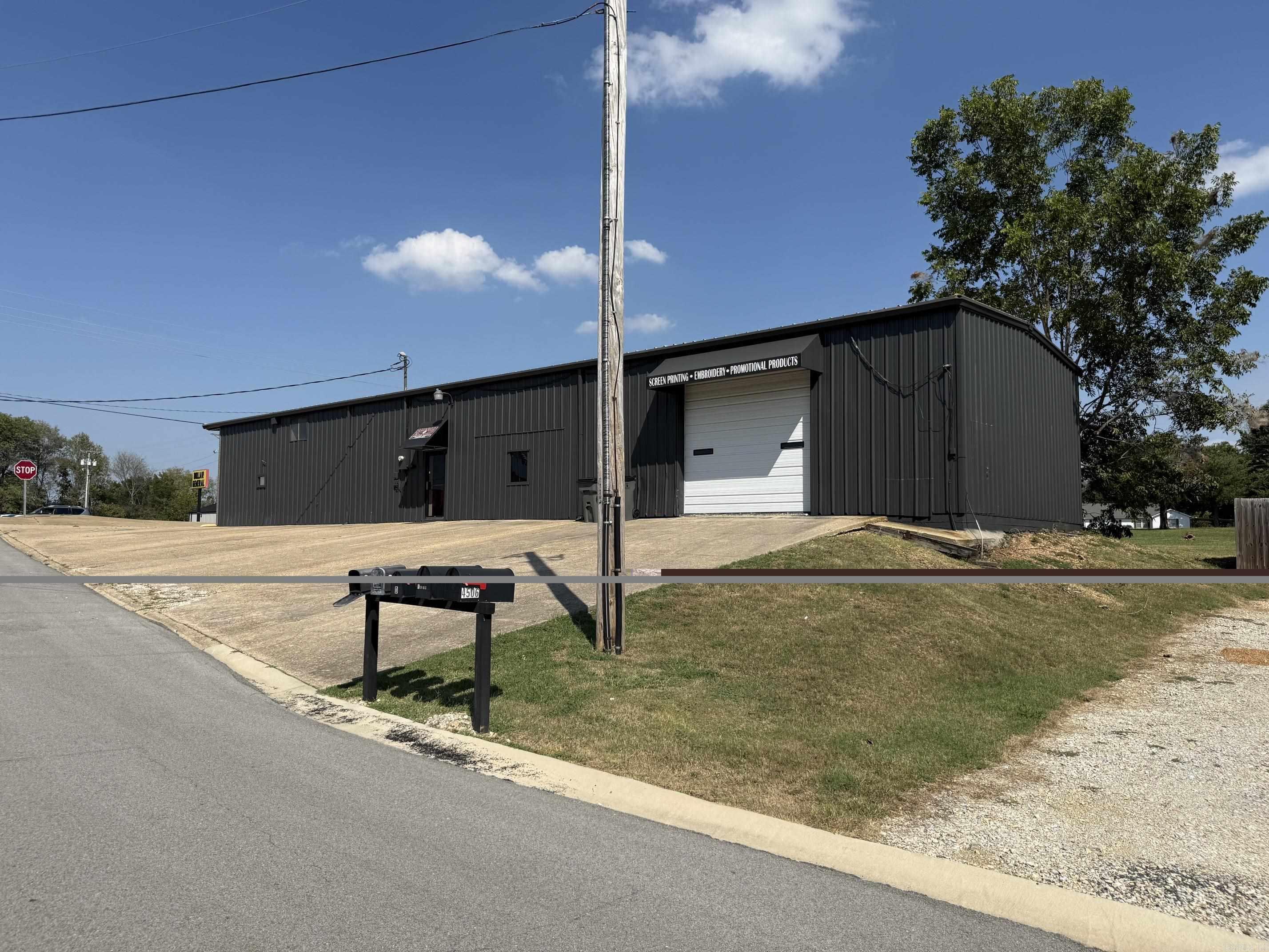 4410 W Kingshighway Property Photo 3