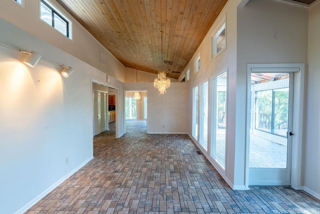 1108 Scenic Place Property Photo 12