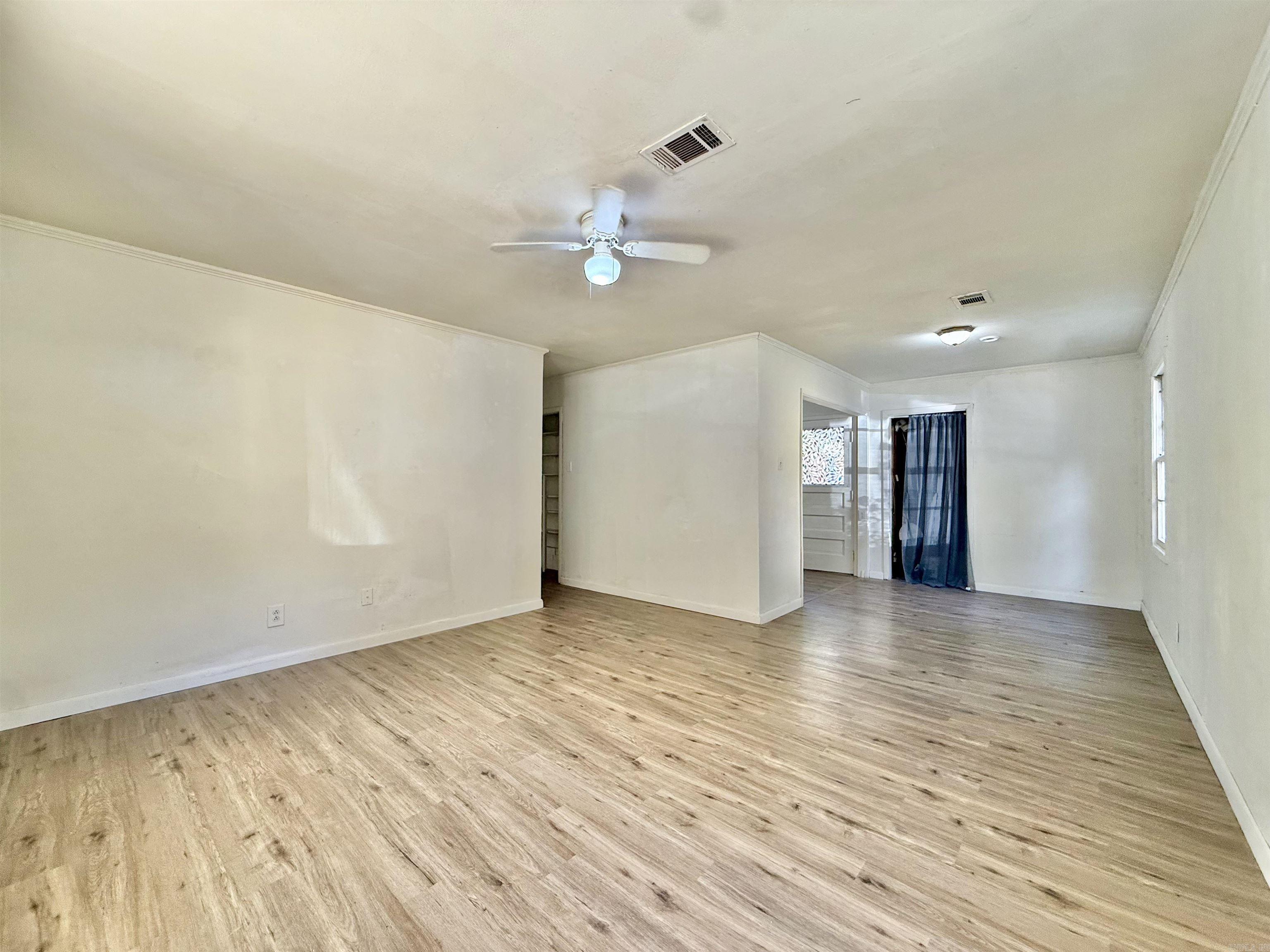 728 Lucas Lane Property Photo 9