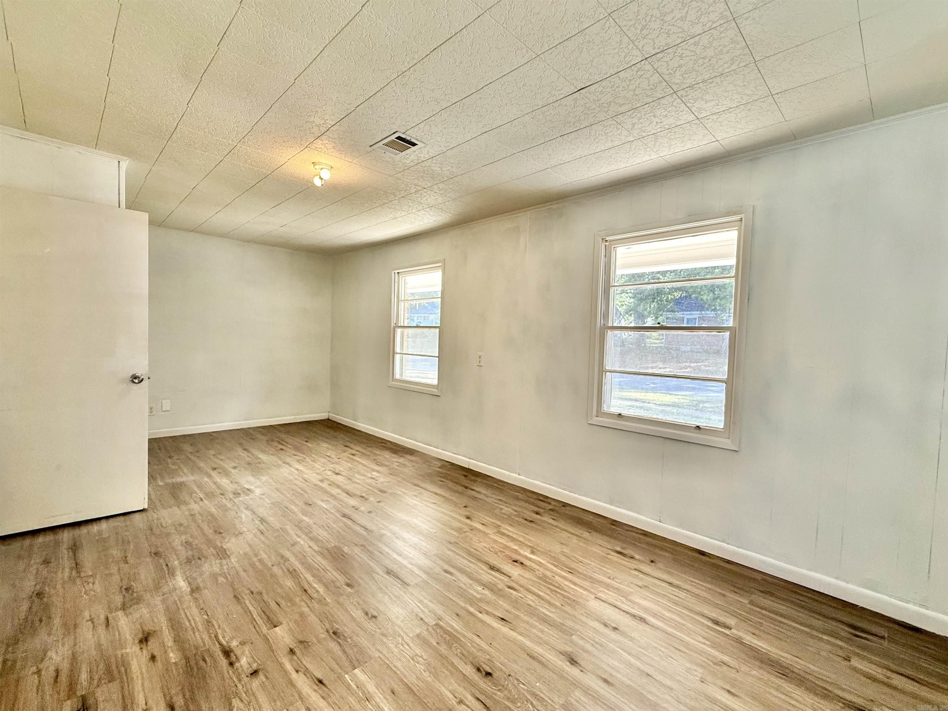 728 Lucas Lane Property Photo 15
