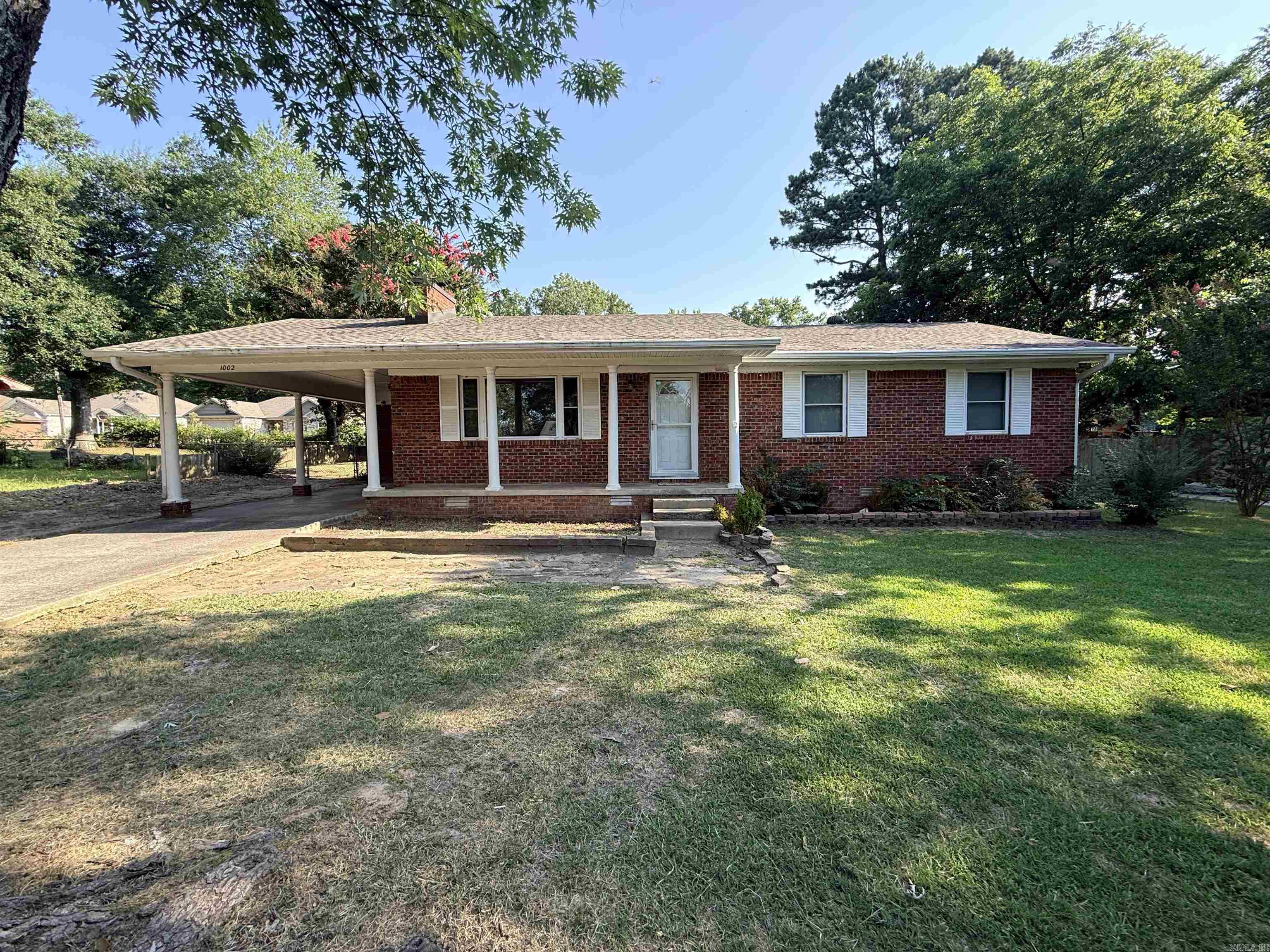 1002 Eastern Ave Property Photo 1