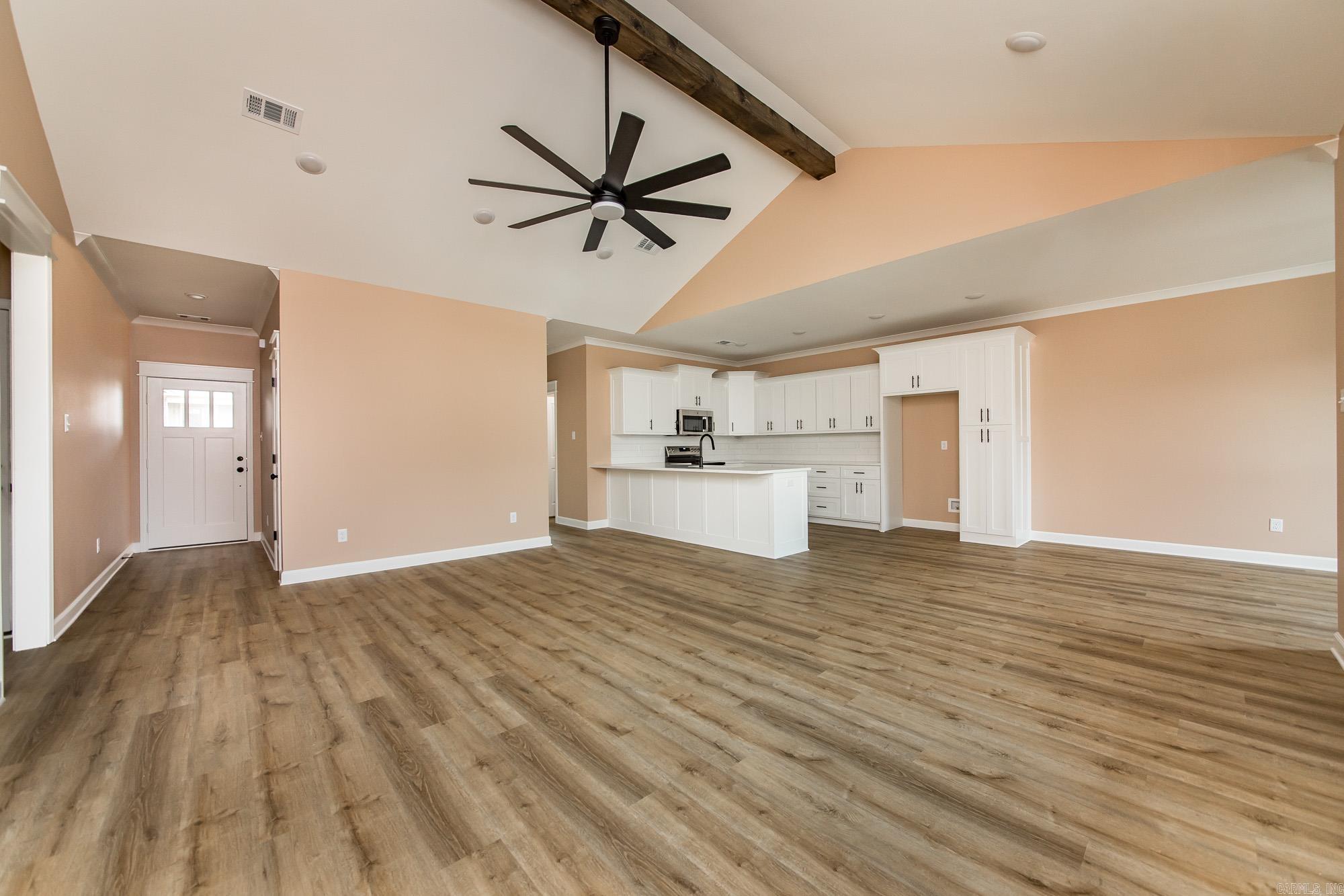 912 W Dell Vista Cove Property Photo 5