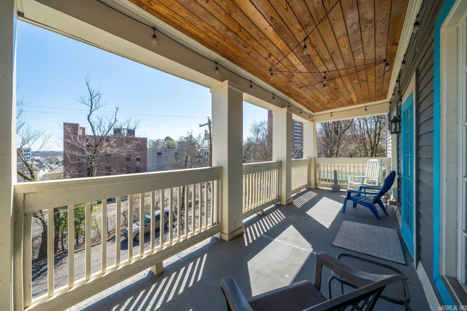 224 Court Street Property Photo 34