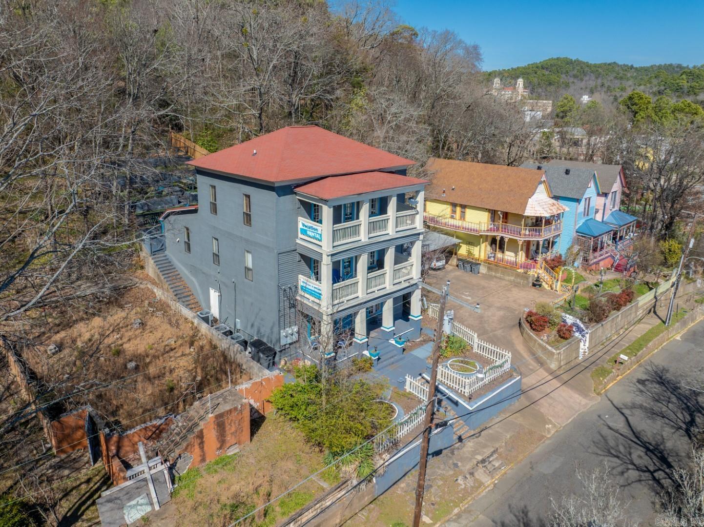 224 Court Street Property Photo 1