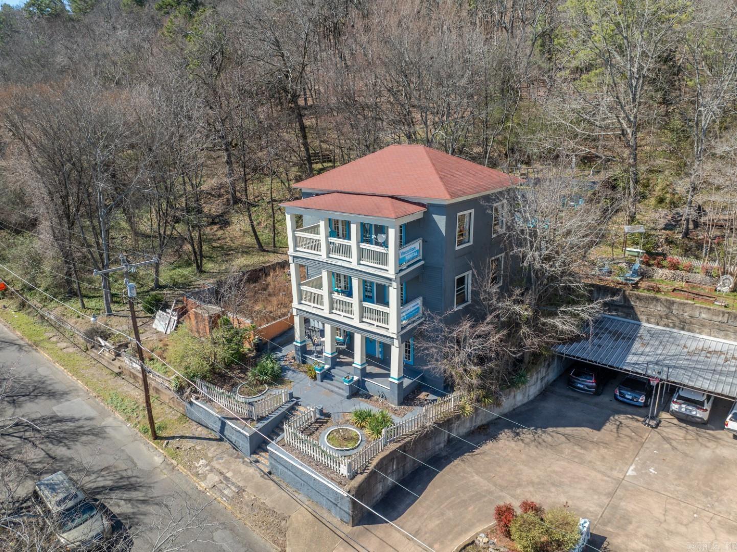 224 Court Street Property Photo 2