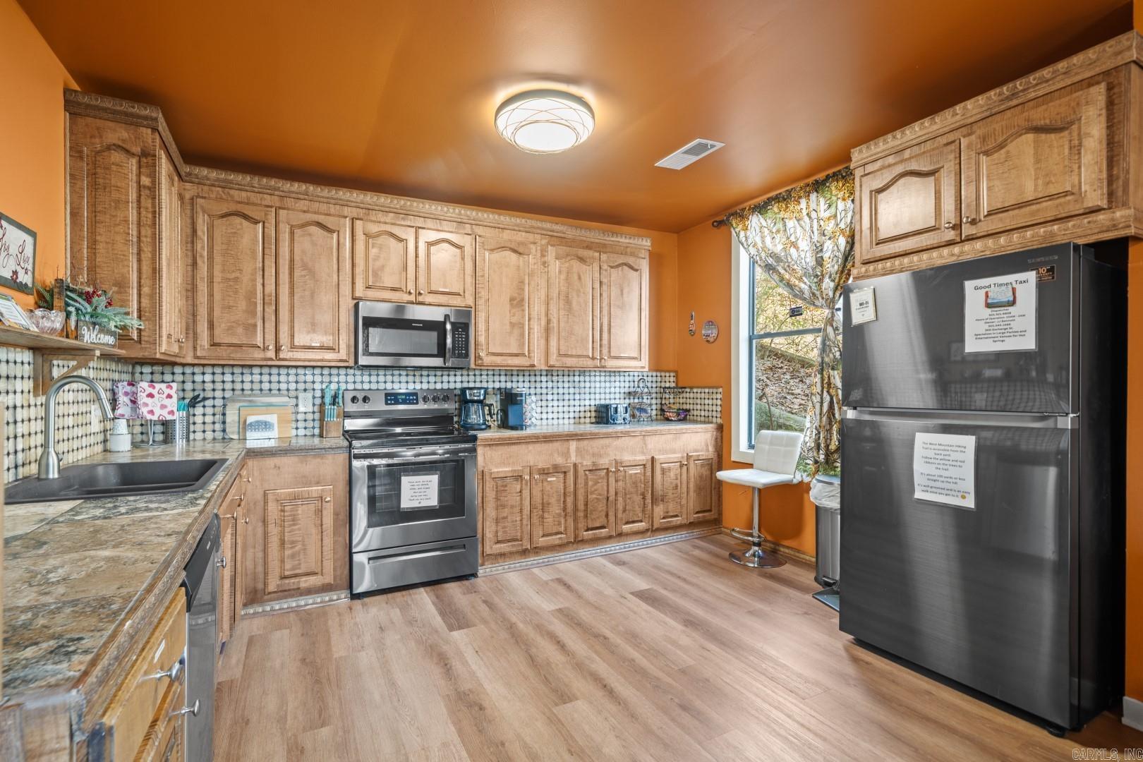 224 Court Street Property Photo 10
