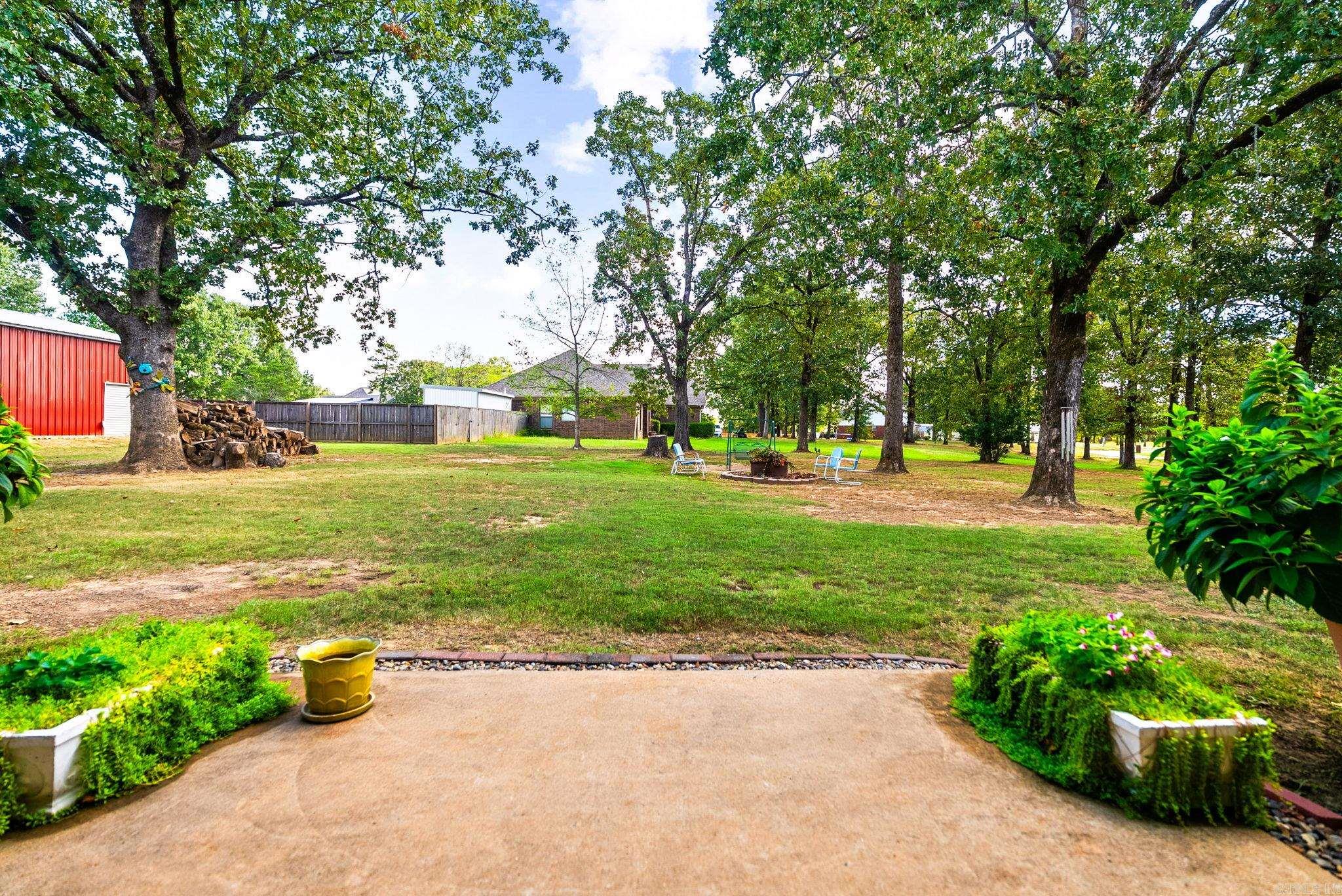 23 Northlake Circle Property Photo 2