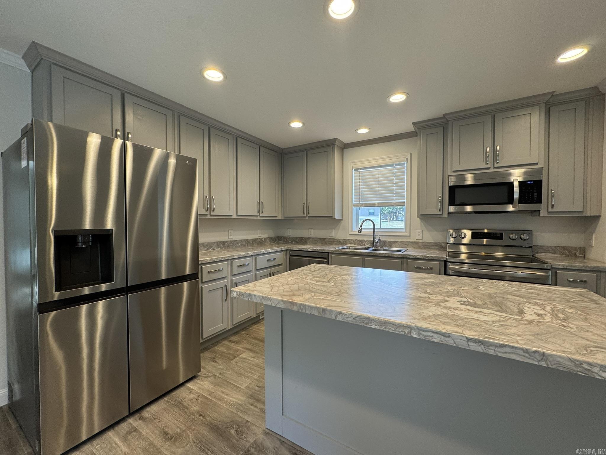 24 Clear Creek Court Property Photo 5