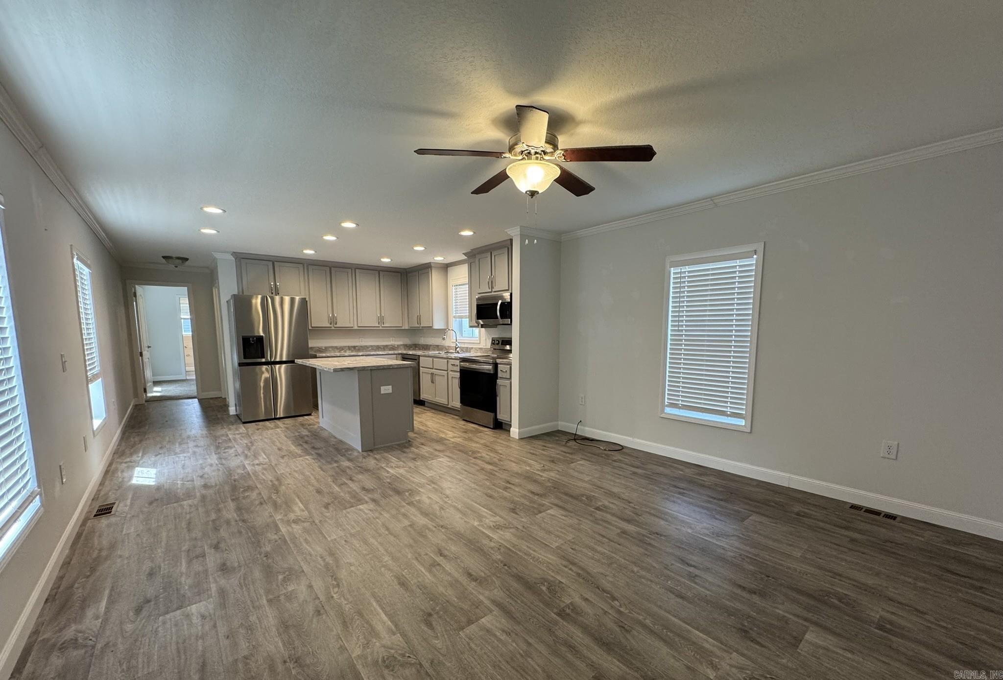 24 Clear Creek Court Property Photo 7