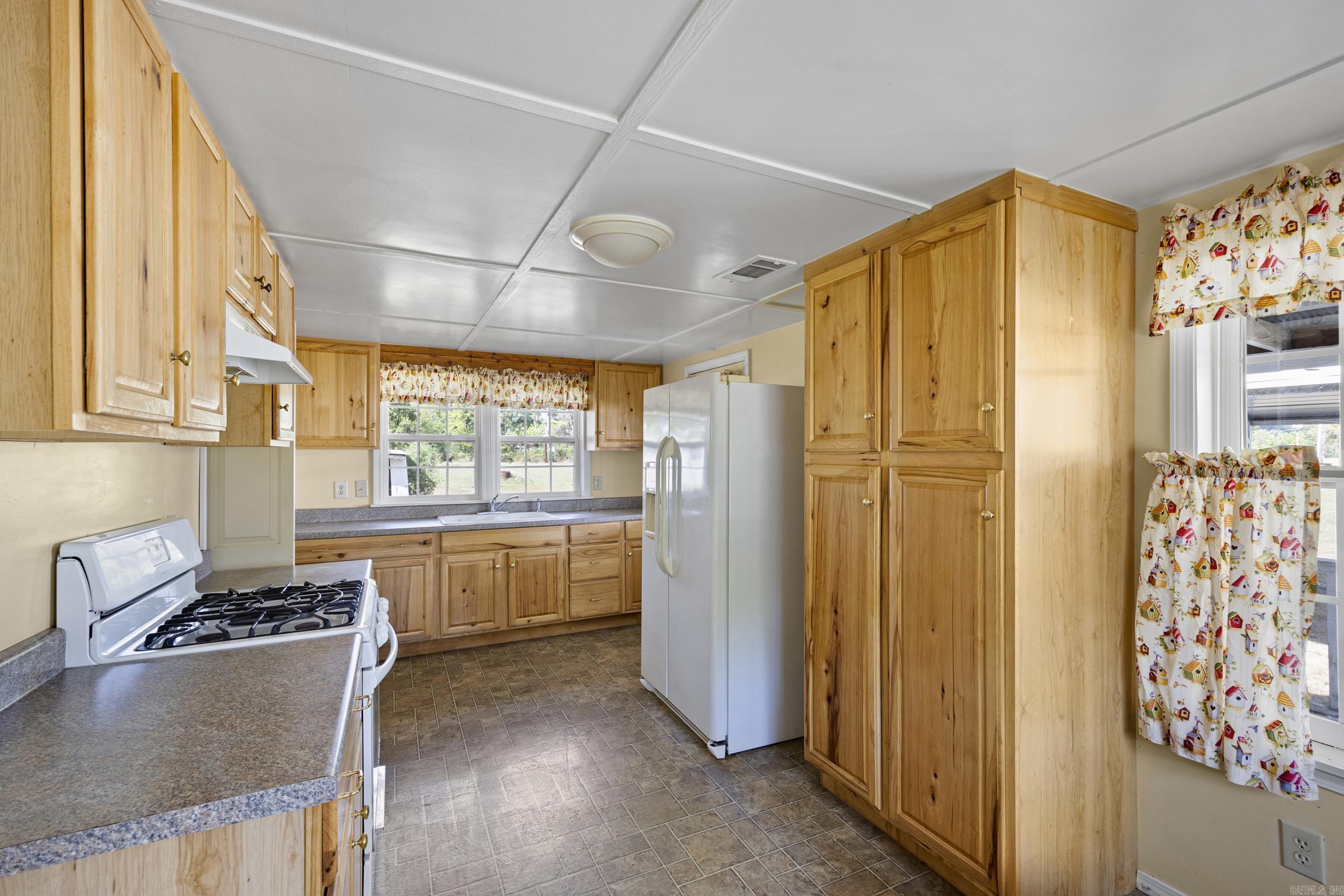 179 Plum Street Property Photo 4