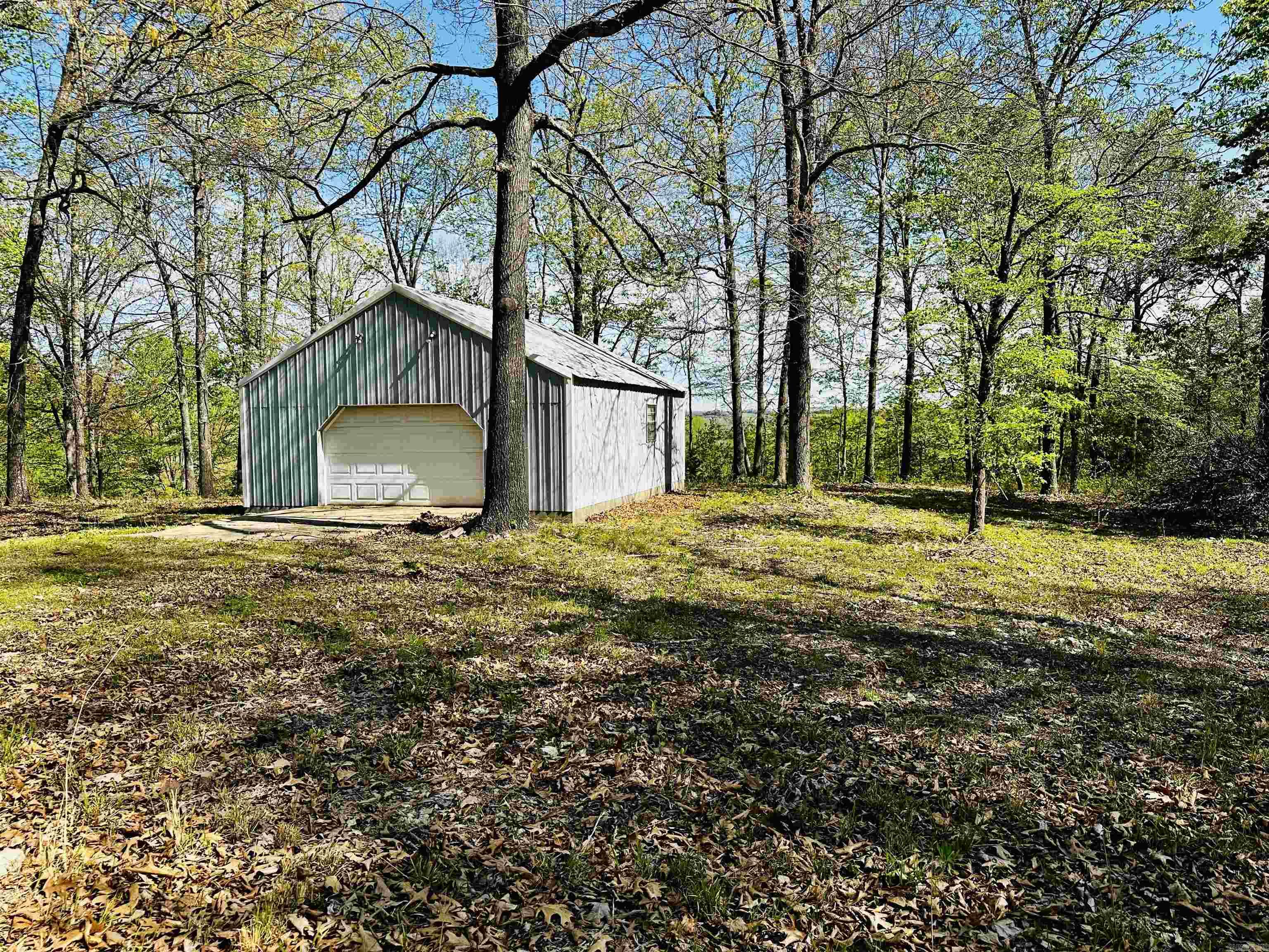 410 Davis Creek Property Photo 4